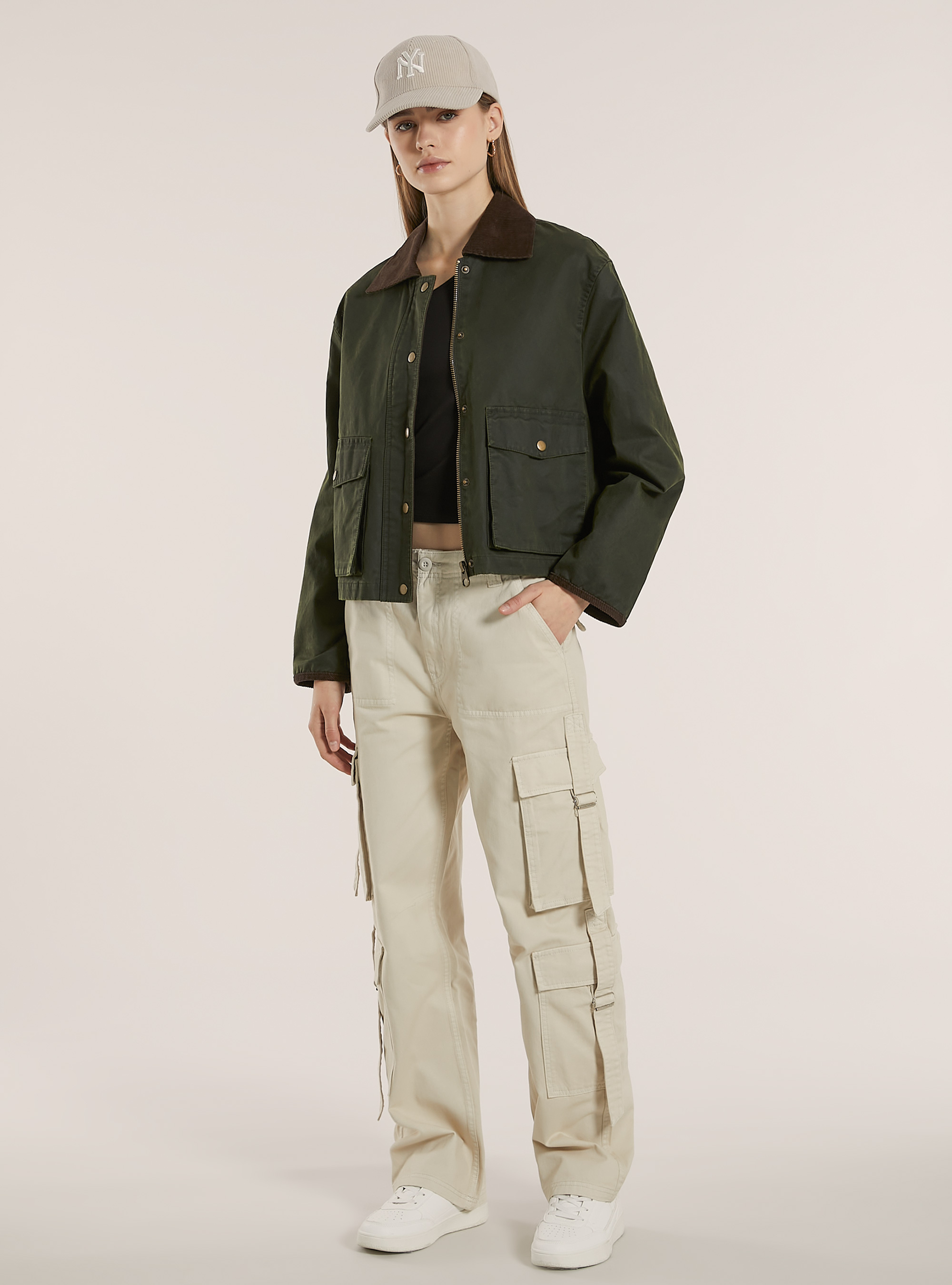 Cropped jacket with velvet collar, KY1 KAKY DARK