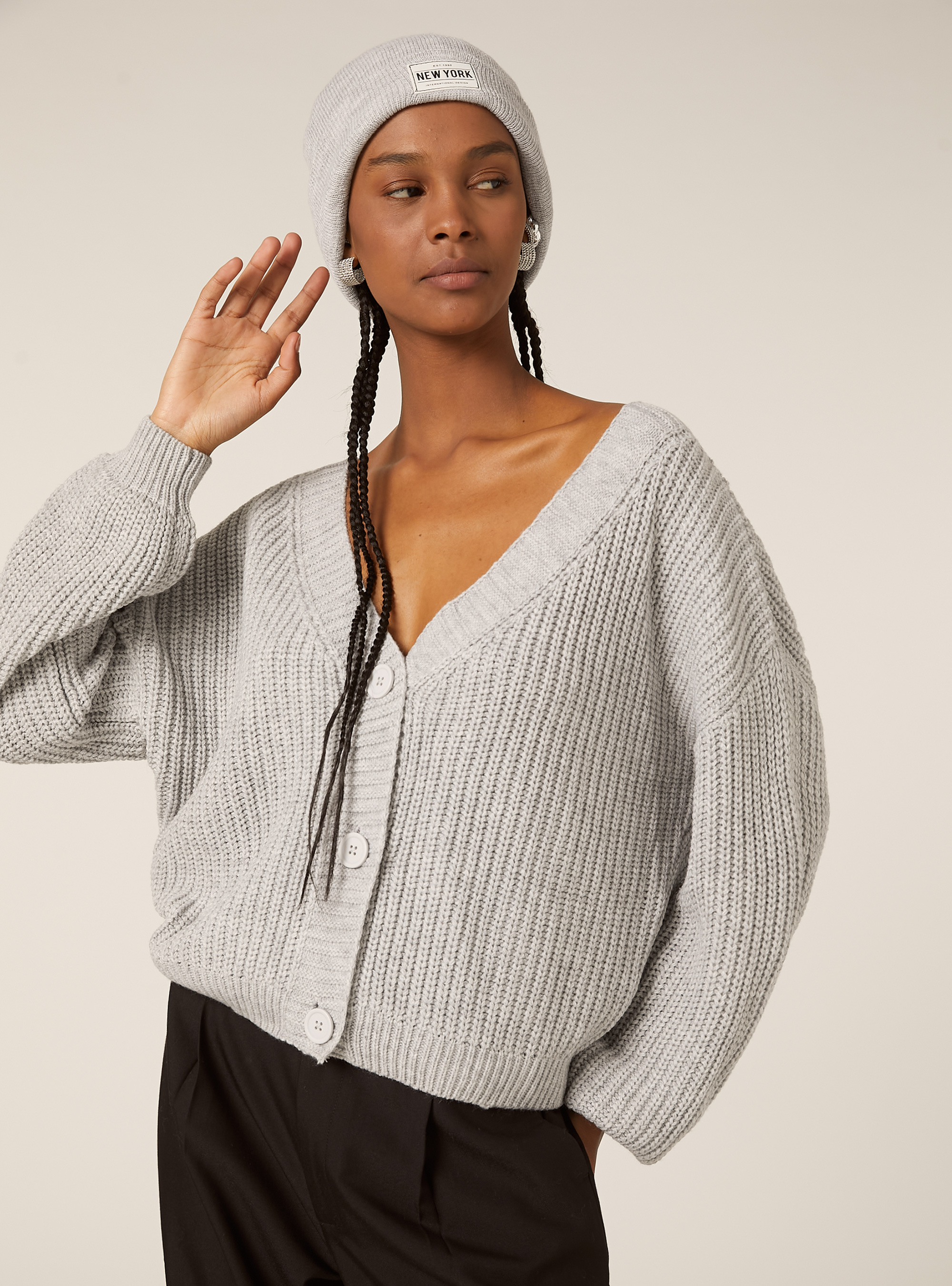 Knitted cardigan with V-neck, MGY2 GREY MEL MEDIUM