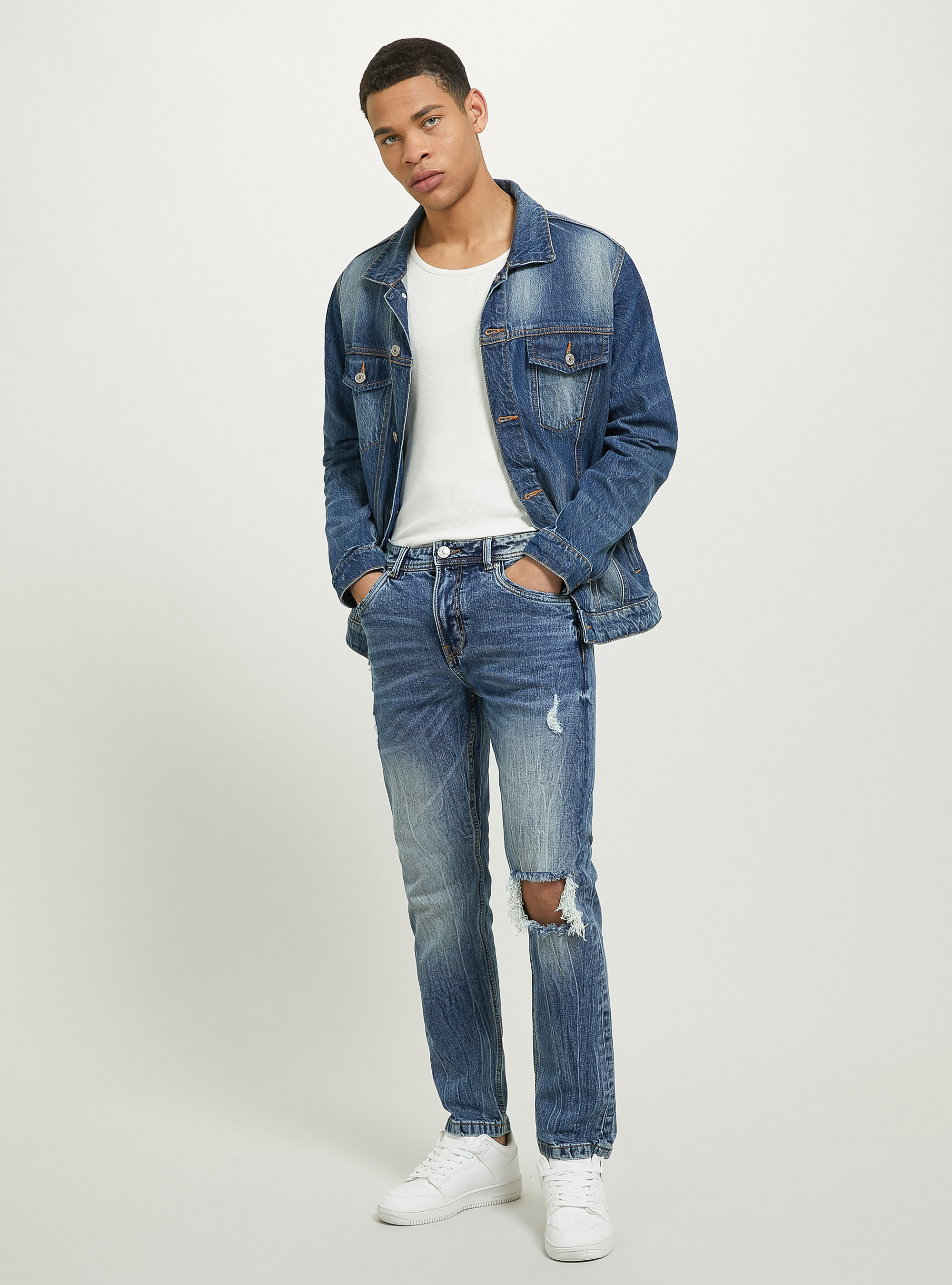 Slim fit stretch denim jeans with rips, D002 MEDIUM DARK BLUE
