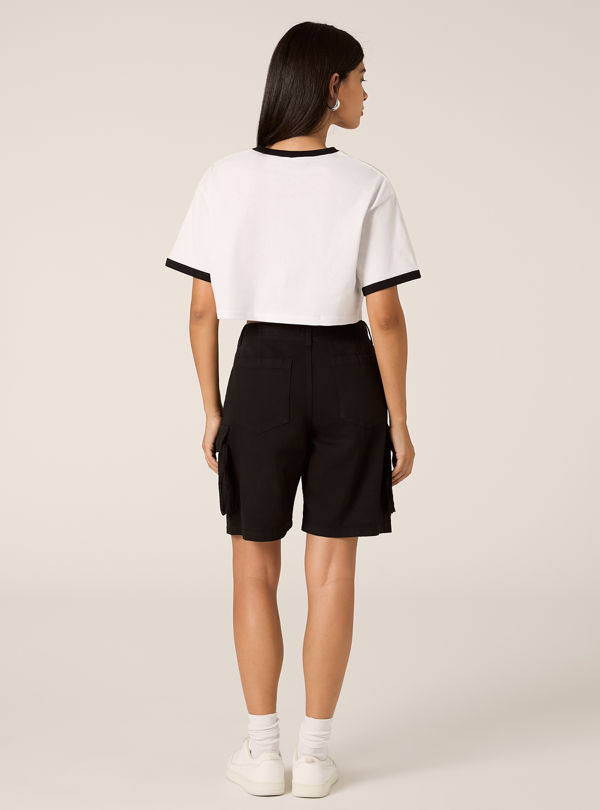 Cropped-T-Shirt mit College-Print, WH3 WHITE