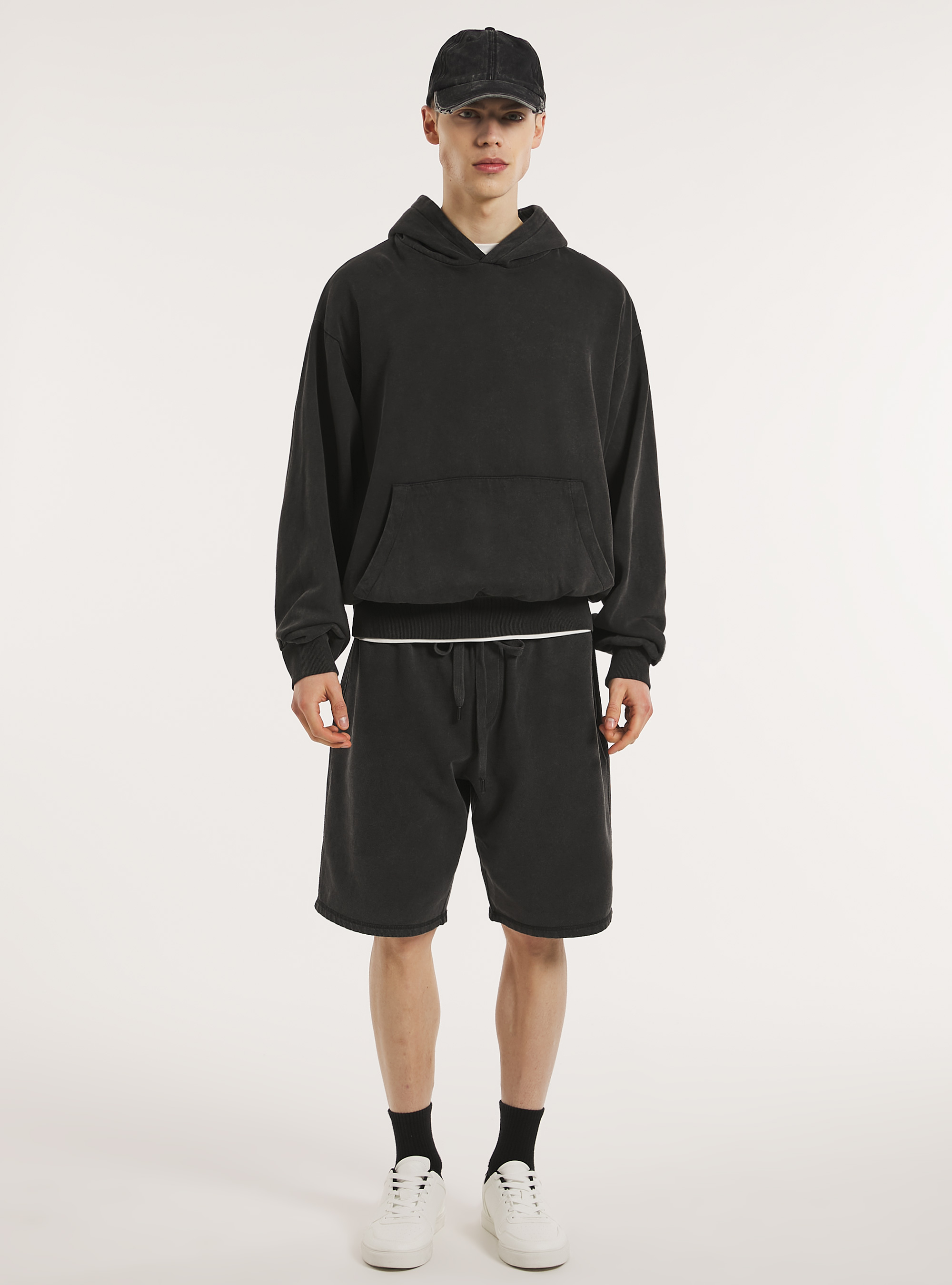 Boxy fit sweatshirt washed effect, BK1 BLACK