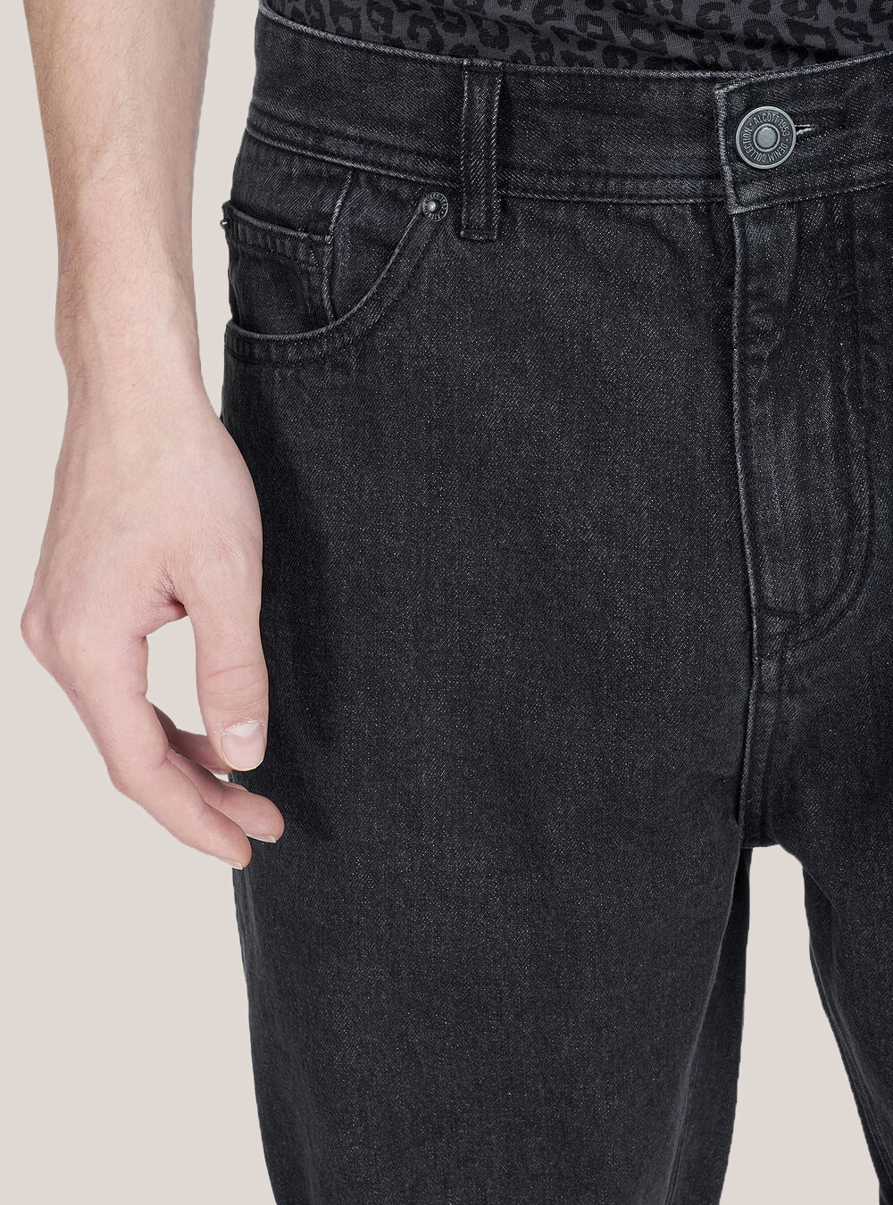 Bermuda in denim slim fit, NERO