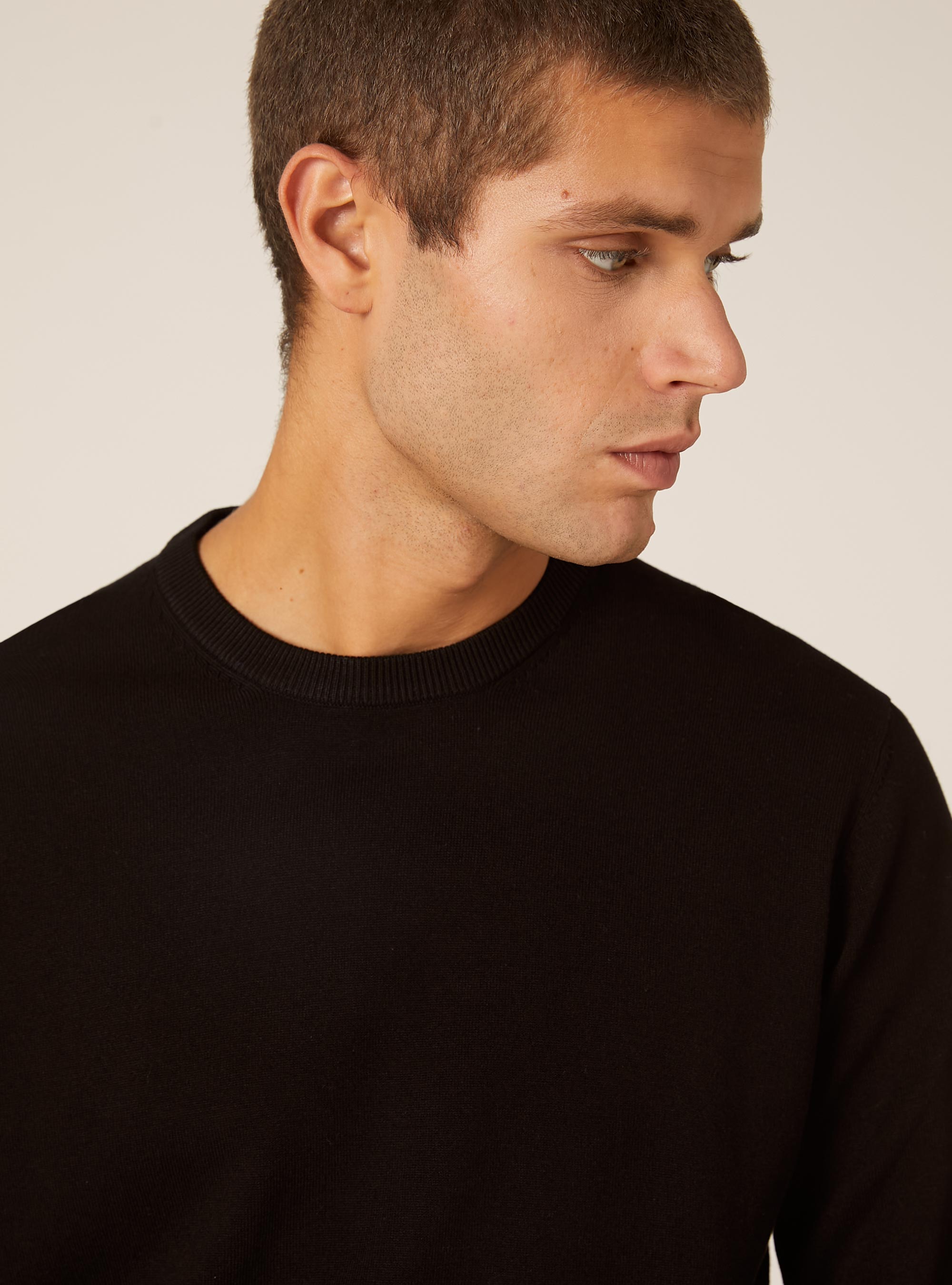 Pull à col rond en viscose Ecovero, BK1 BLACK