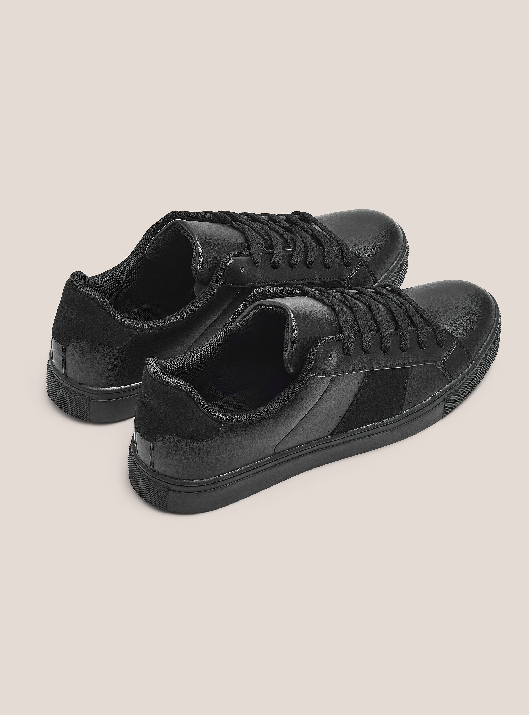 Sneaker mit kontrastierendem Seitenband, C101 BLACK