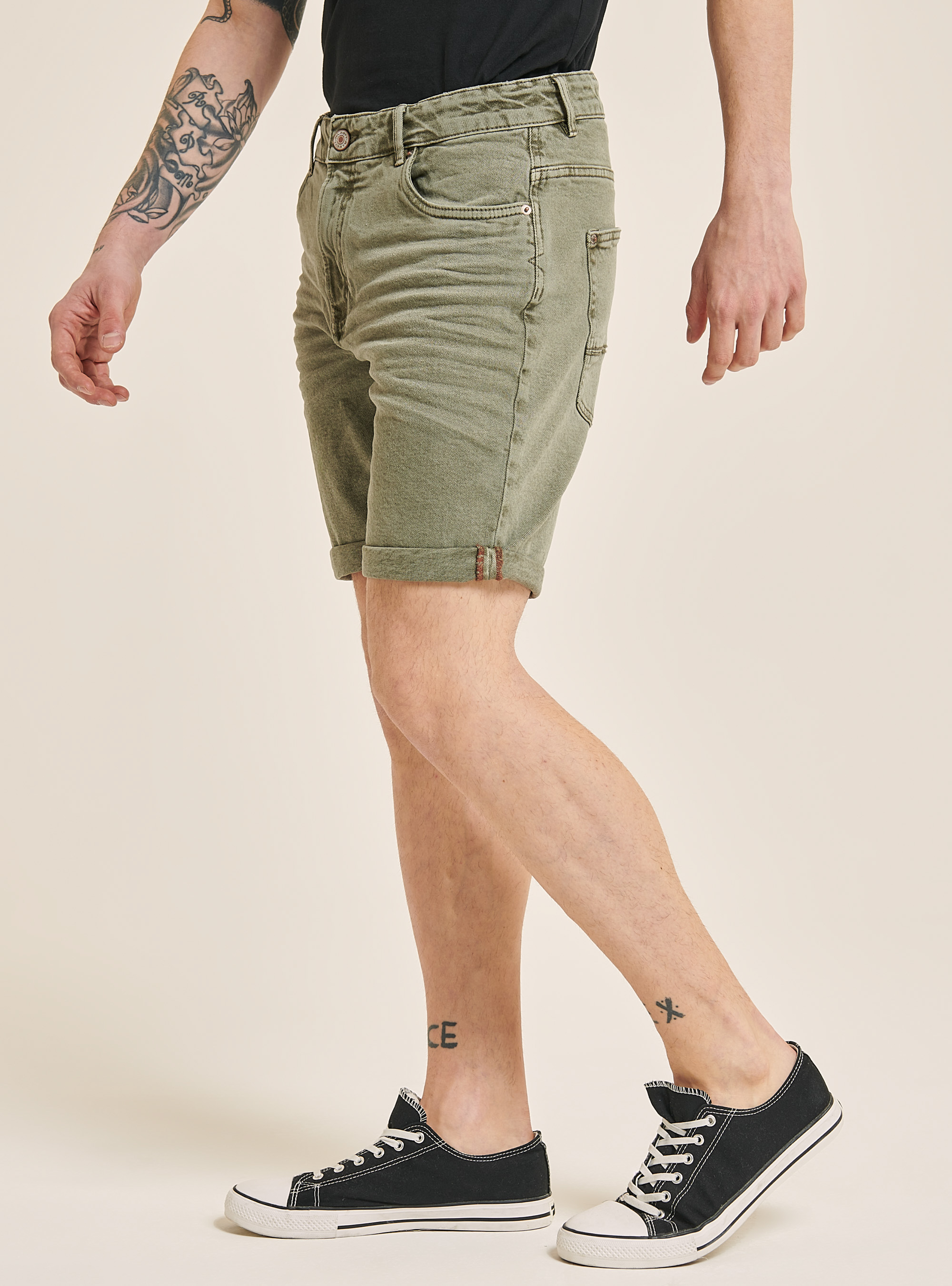 Bermuda en coton serg&eacute; extensible teint dans la masse, KY2 KAKY MEDIUM