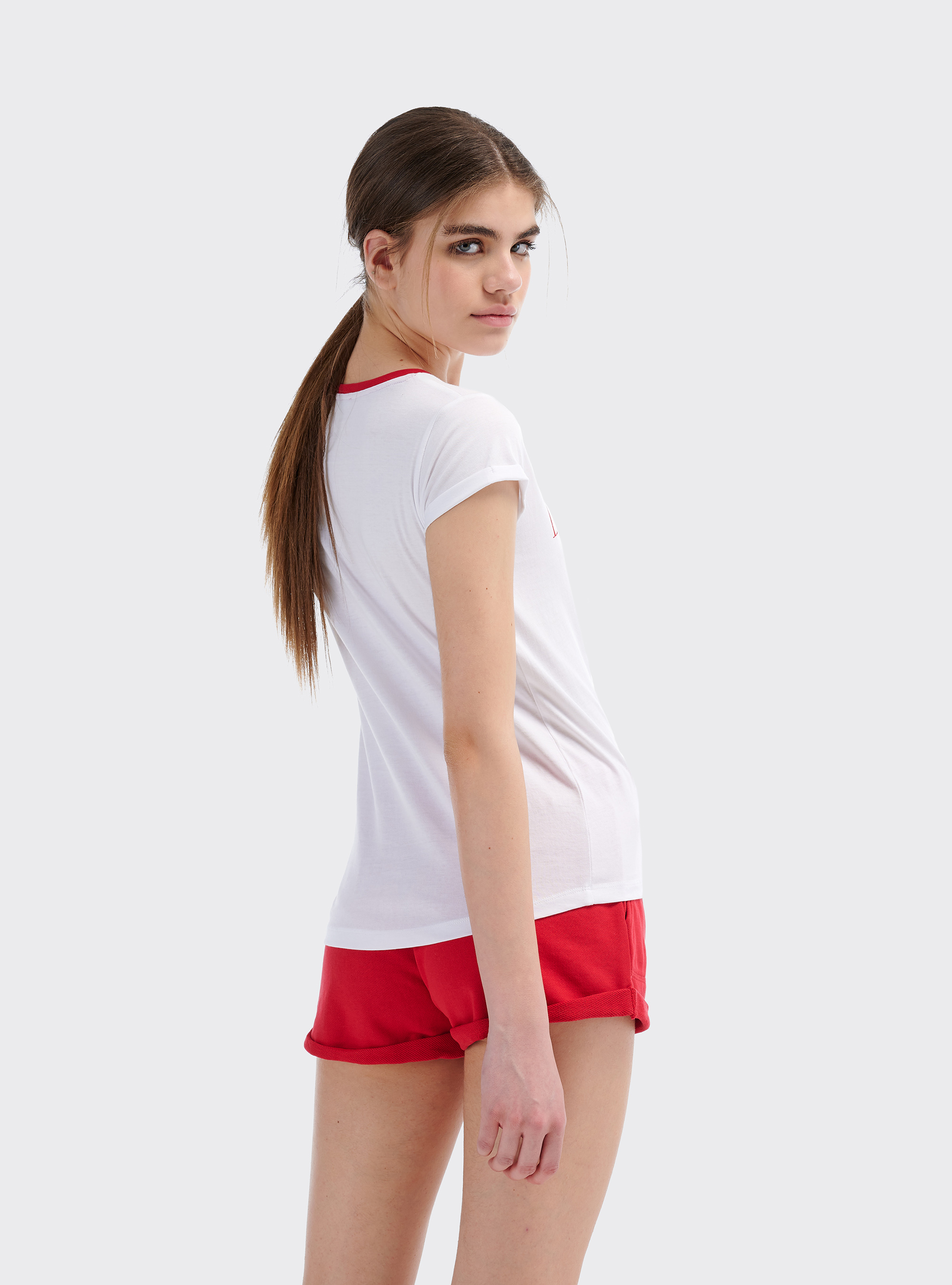 Maglietta con stampa e bordi a contrasto in cotone combed, BIANCO