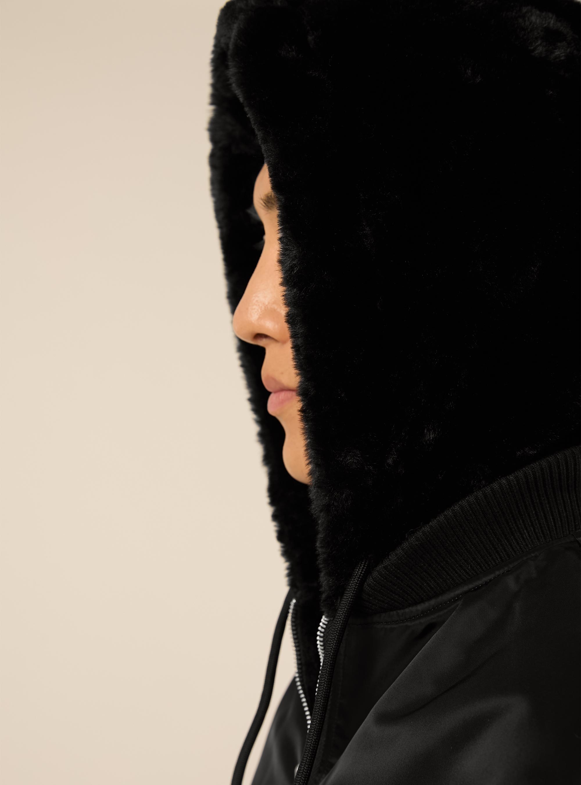 Bomber reversibile con cappuccio, BK1 BLACK