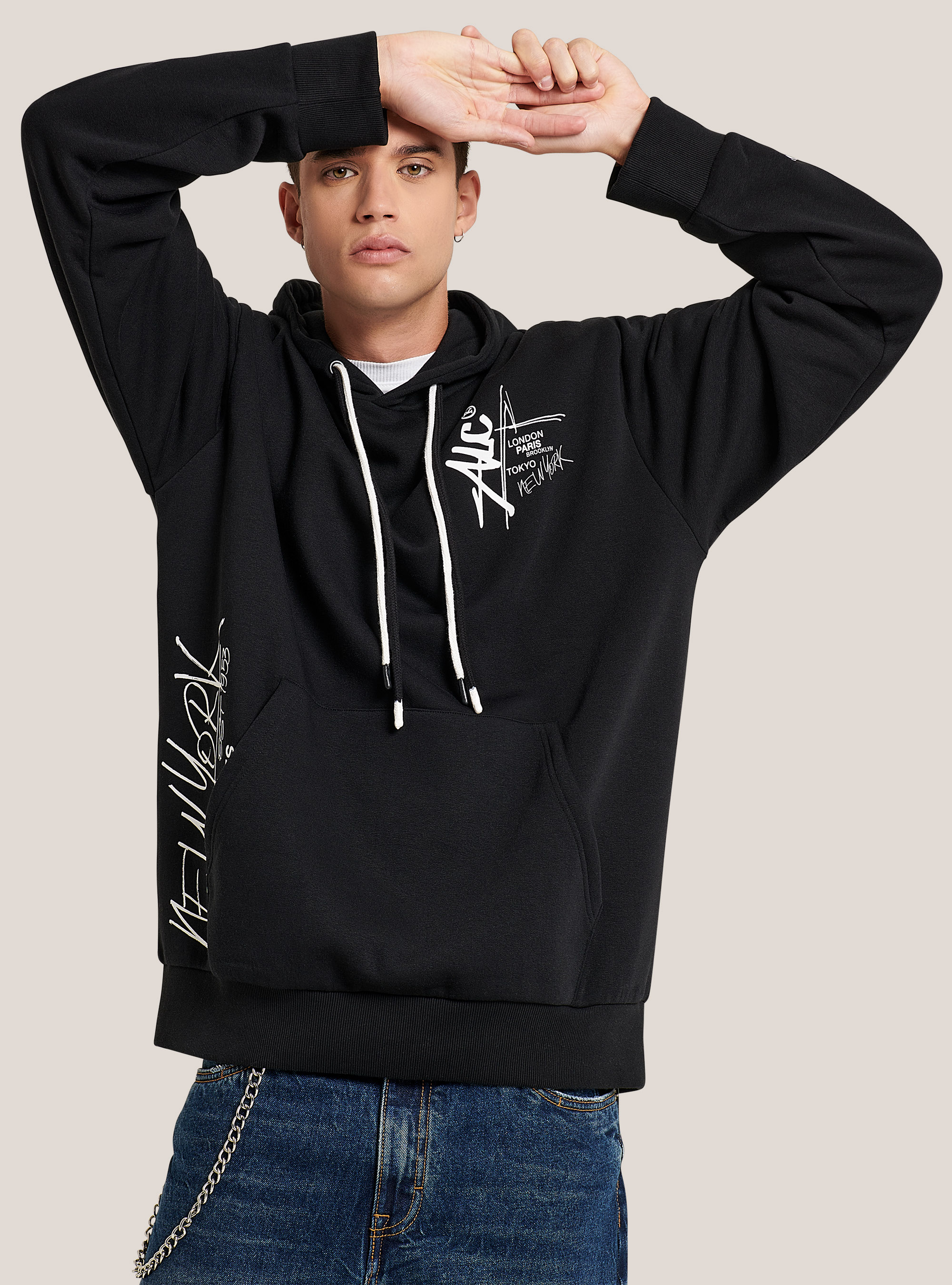 Oversized sweatshirt with graffiti print, BLACK