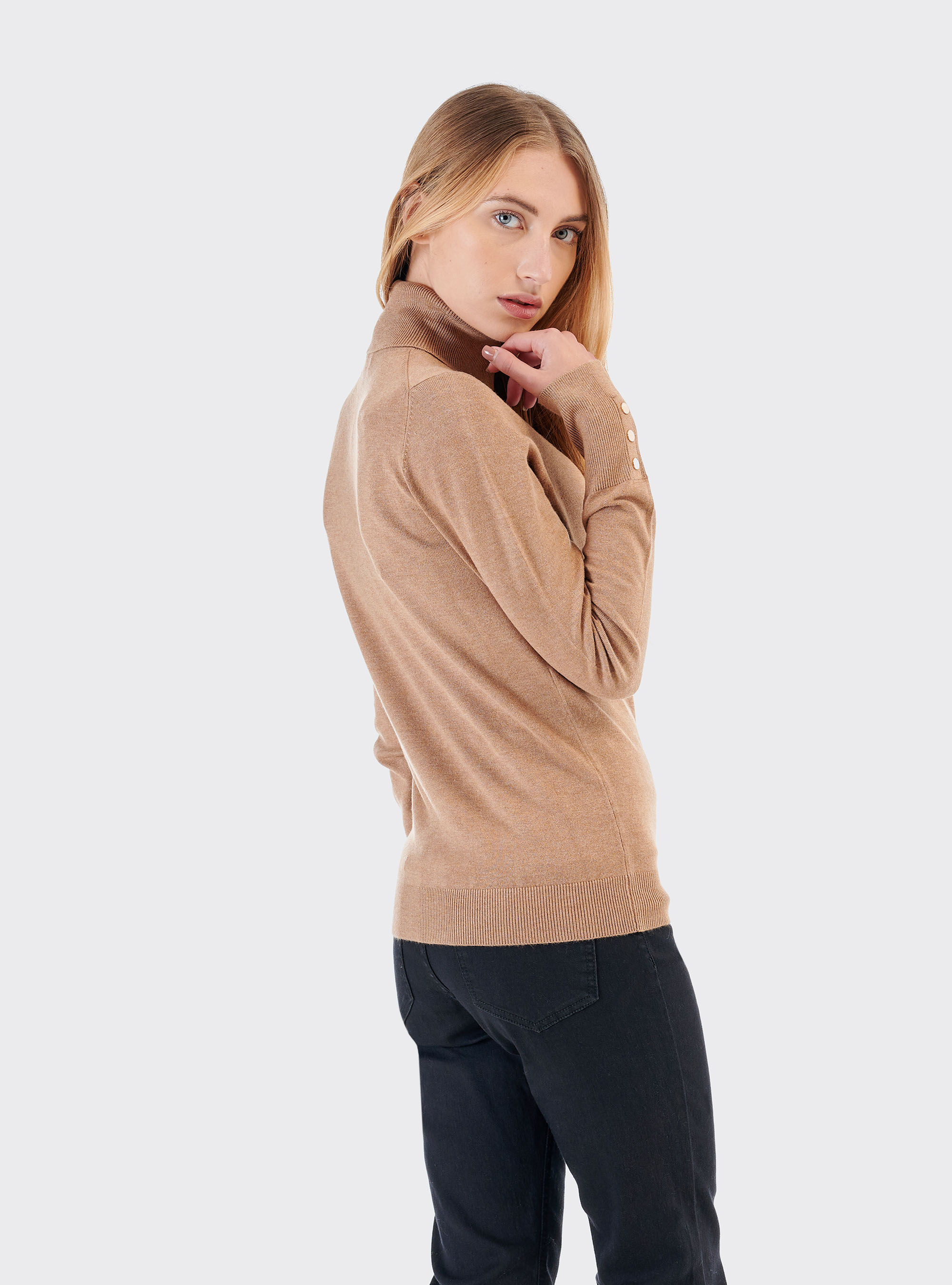 Pull col montant, C540 CAMEL