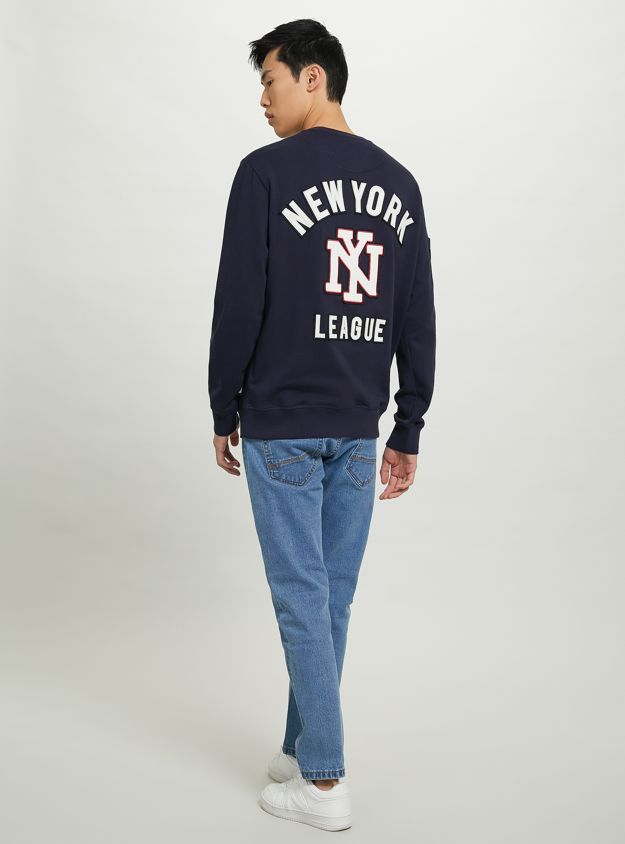 Round-neck college sweatshirt with cotton patch, C2306 BLU