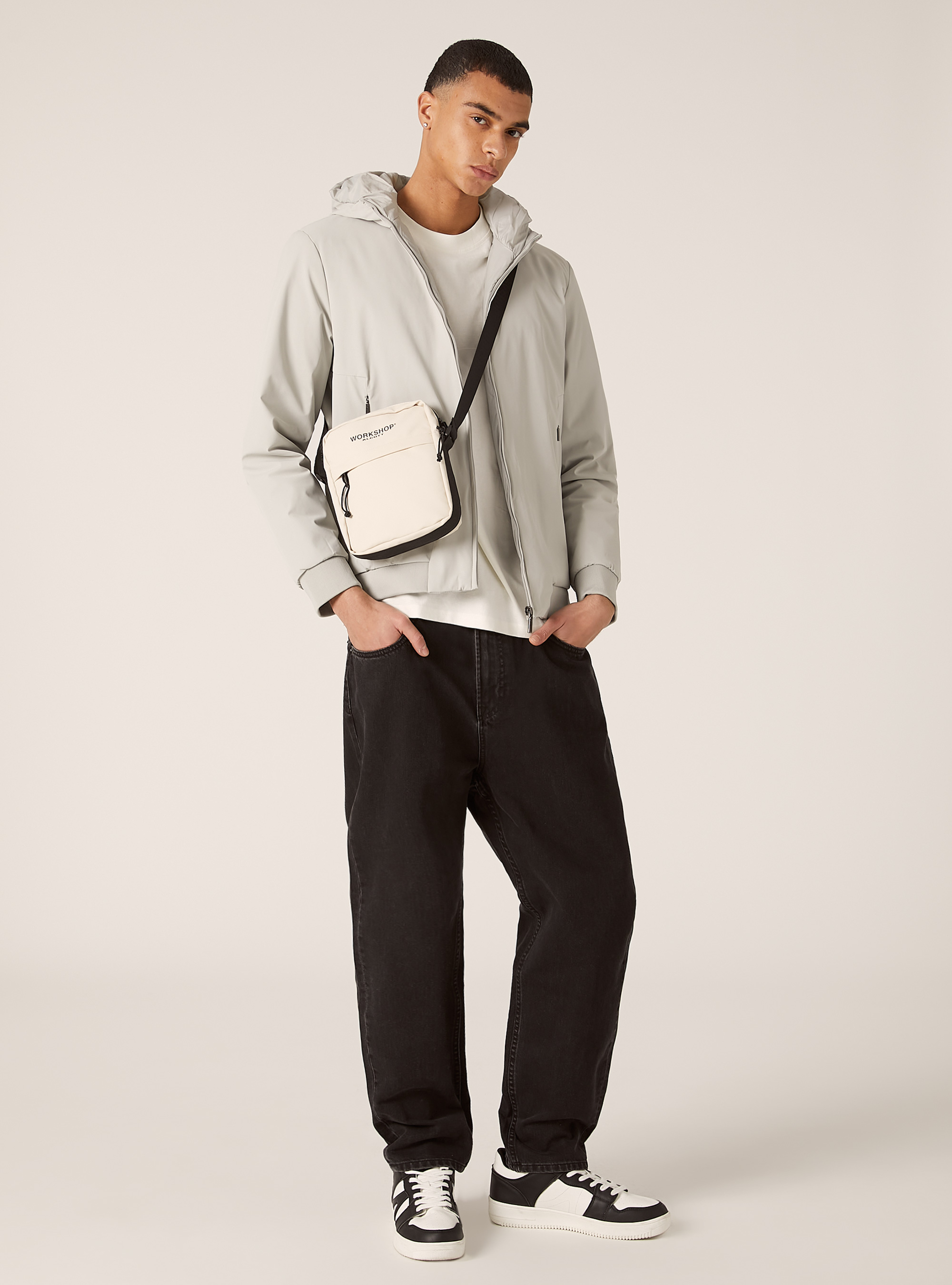 Giubbotto imbottito con cappuccio, GY3 GREY LIGHT