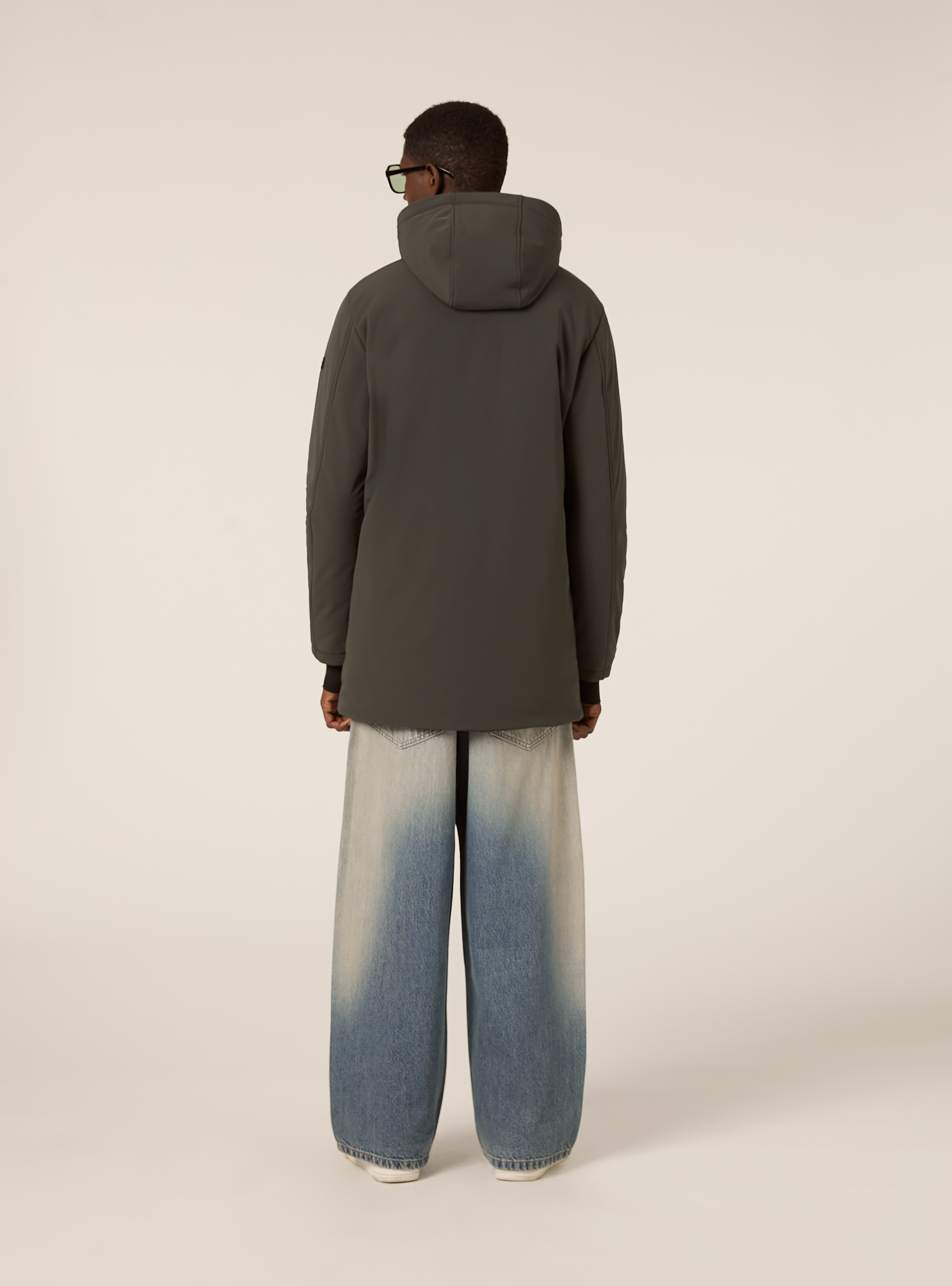 Giubbino con cappuccio e zip impermeabili lungo, KY1 KAKY DARK