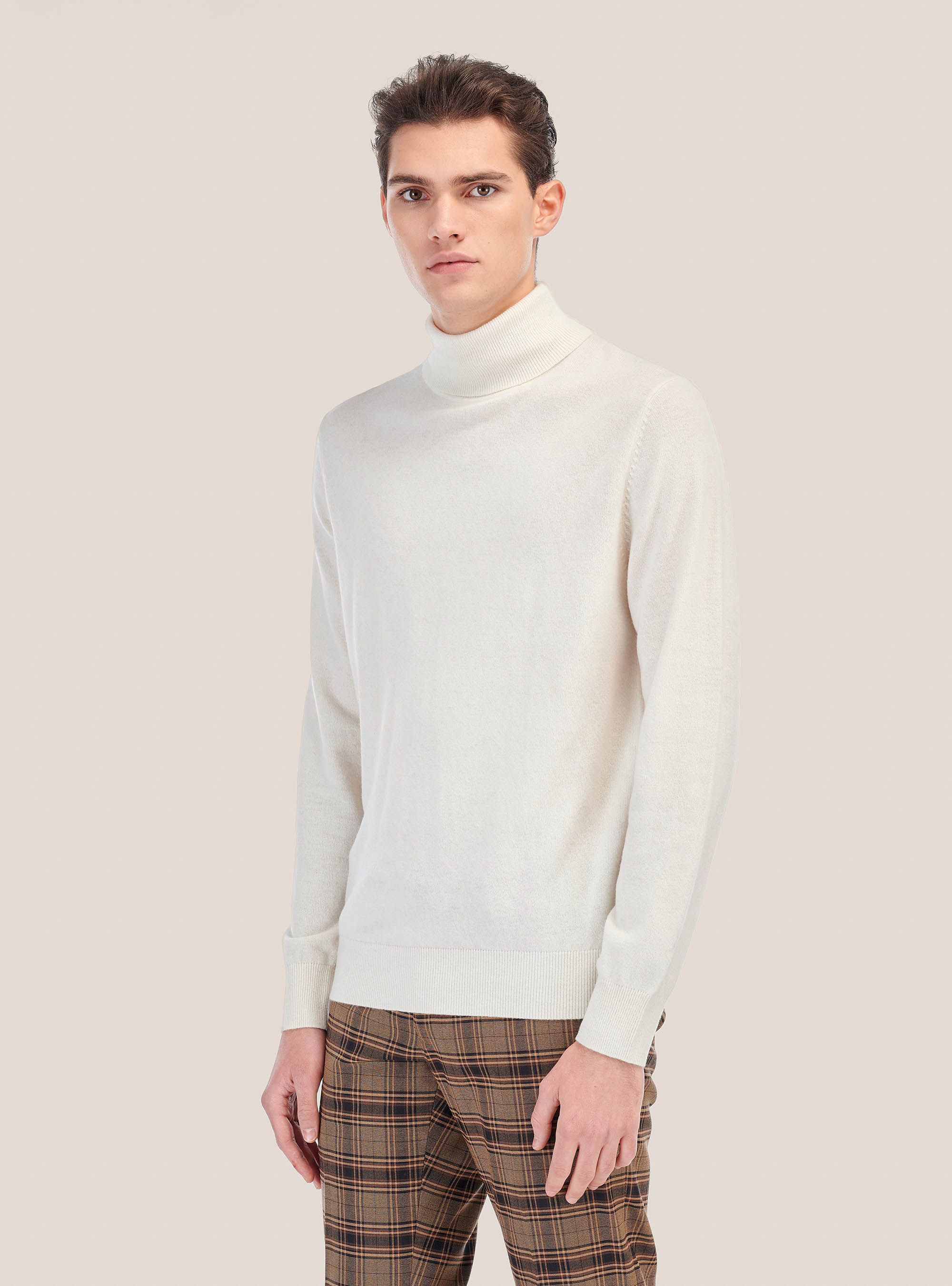 Rollkragenpullover mit Rippstrickabschluss, C085 WHITE