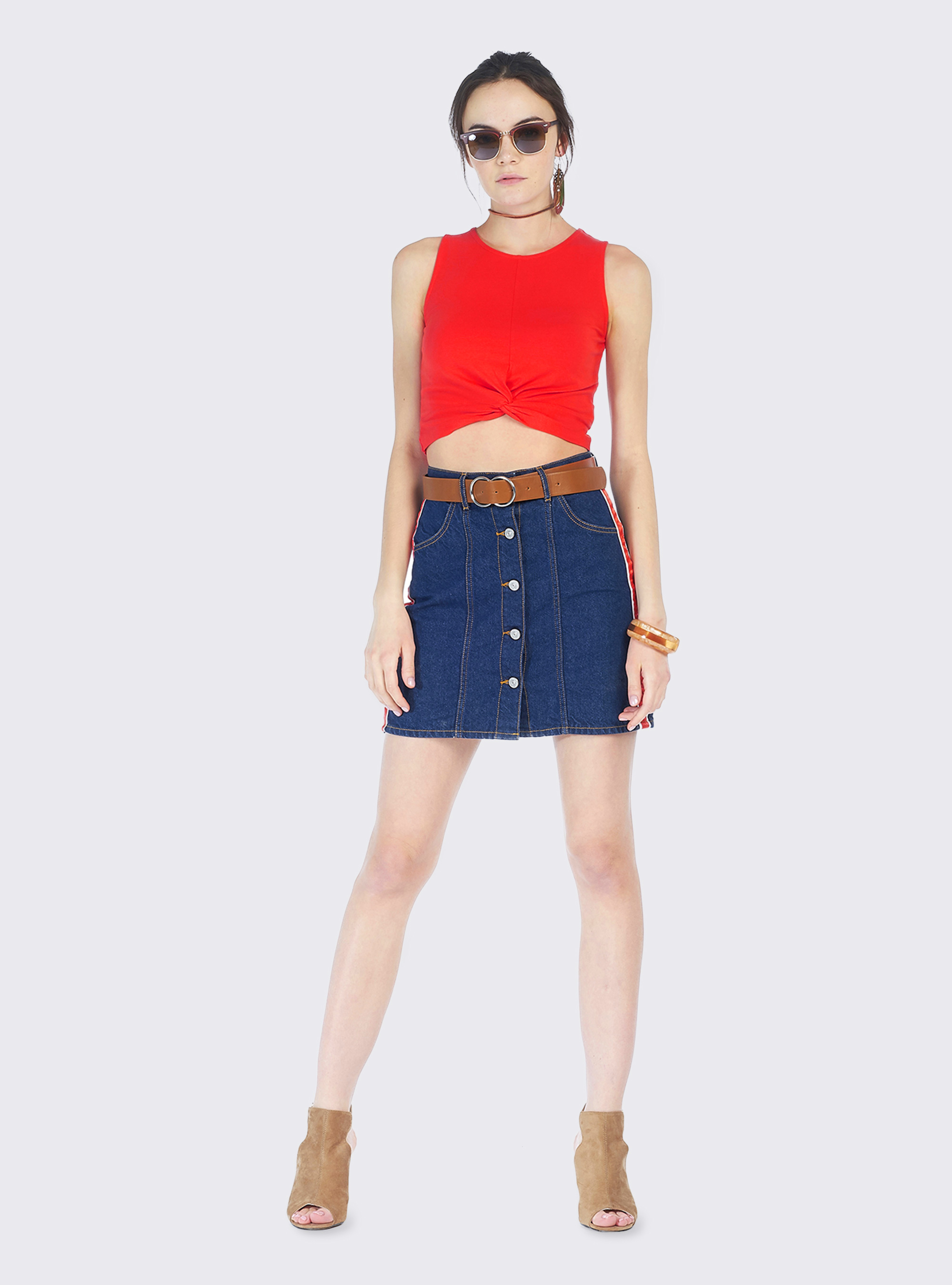 Cropped top essential con nudo, ROJO