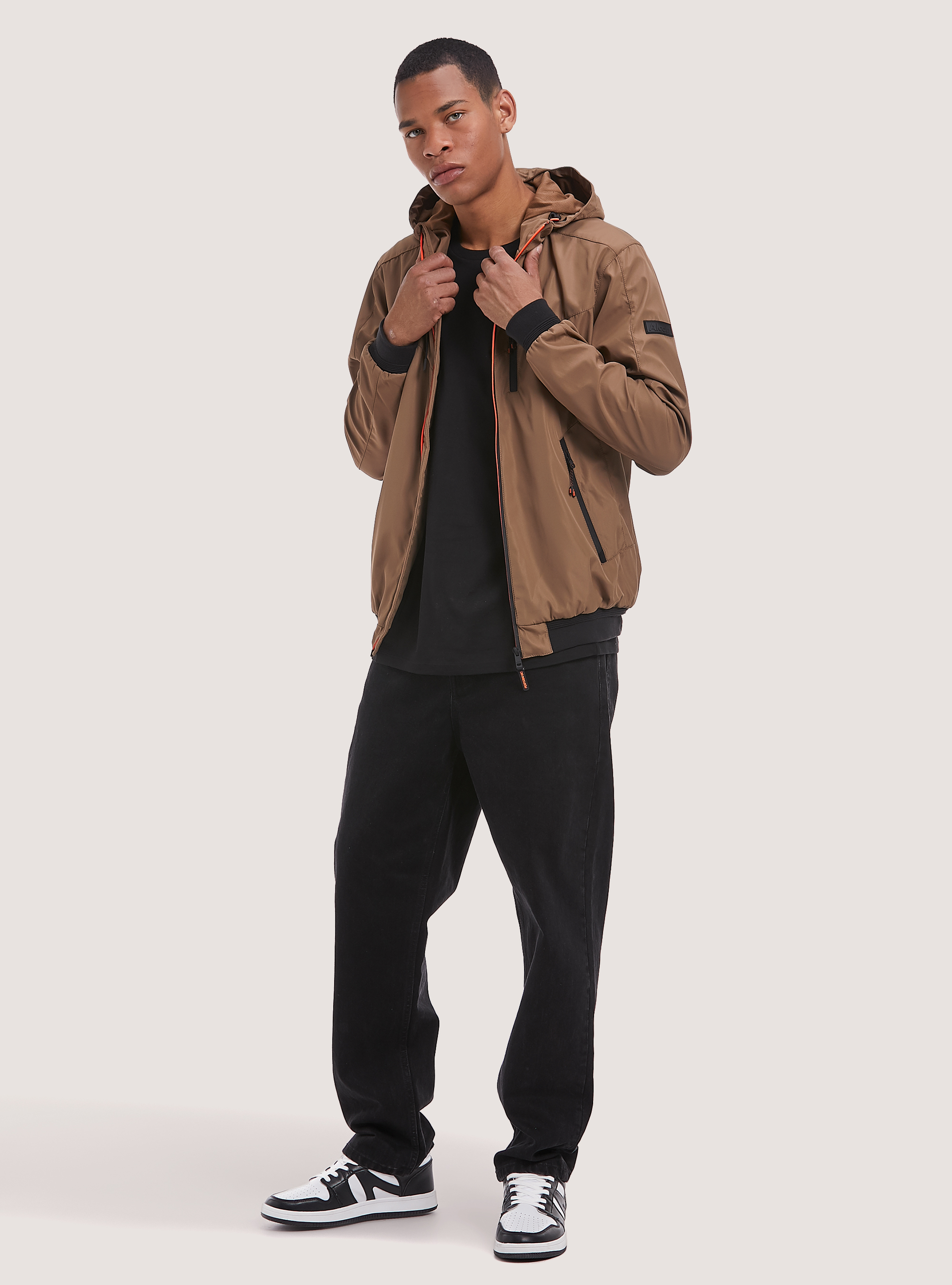 Bomber antivento con cappuccio, TB3 TOBACCO LIGHT