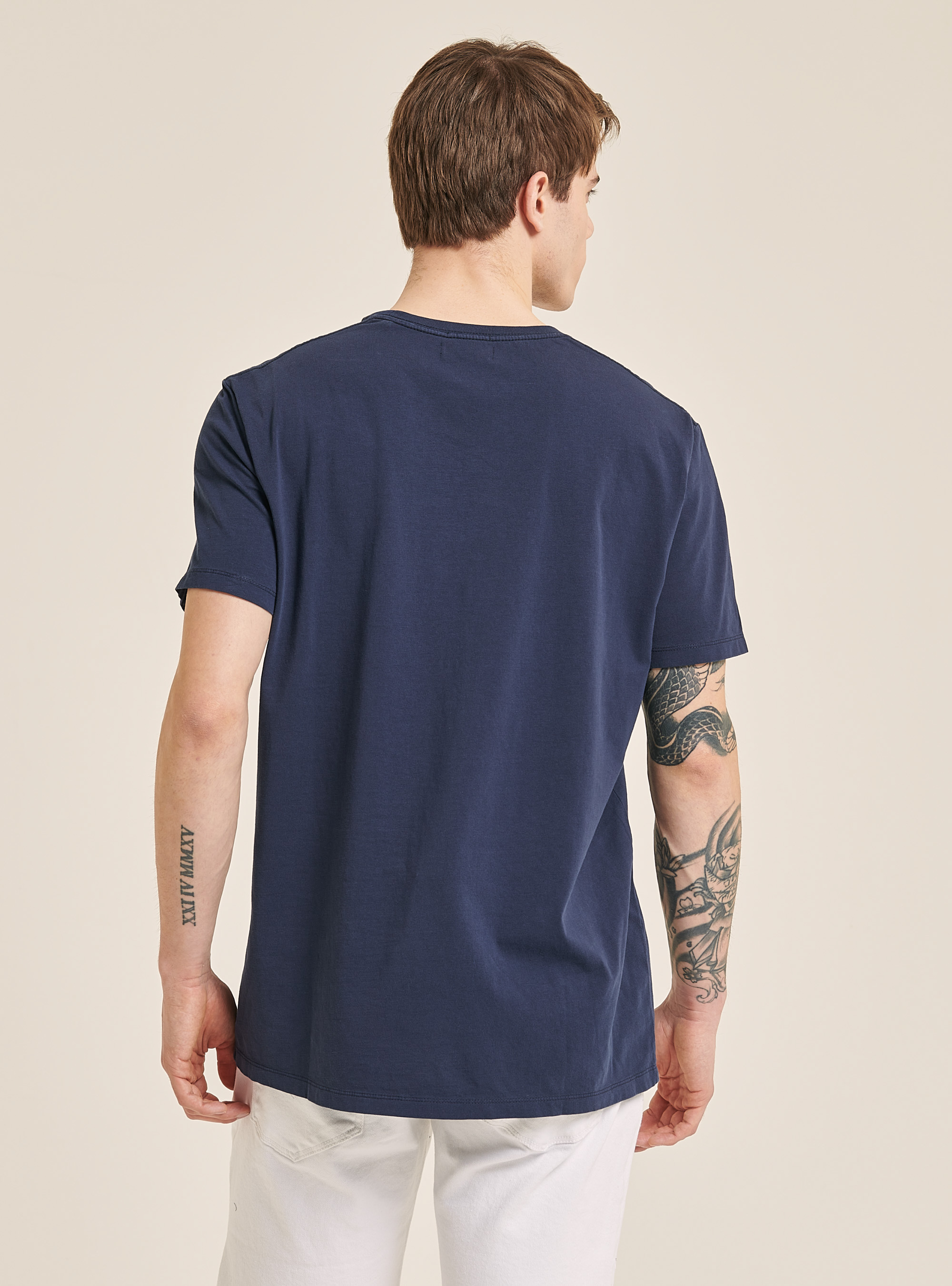 Camiseta de cuello redondo con bolsillo en el pecho, NA1 NAVY DARK