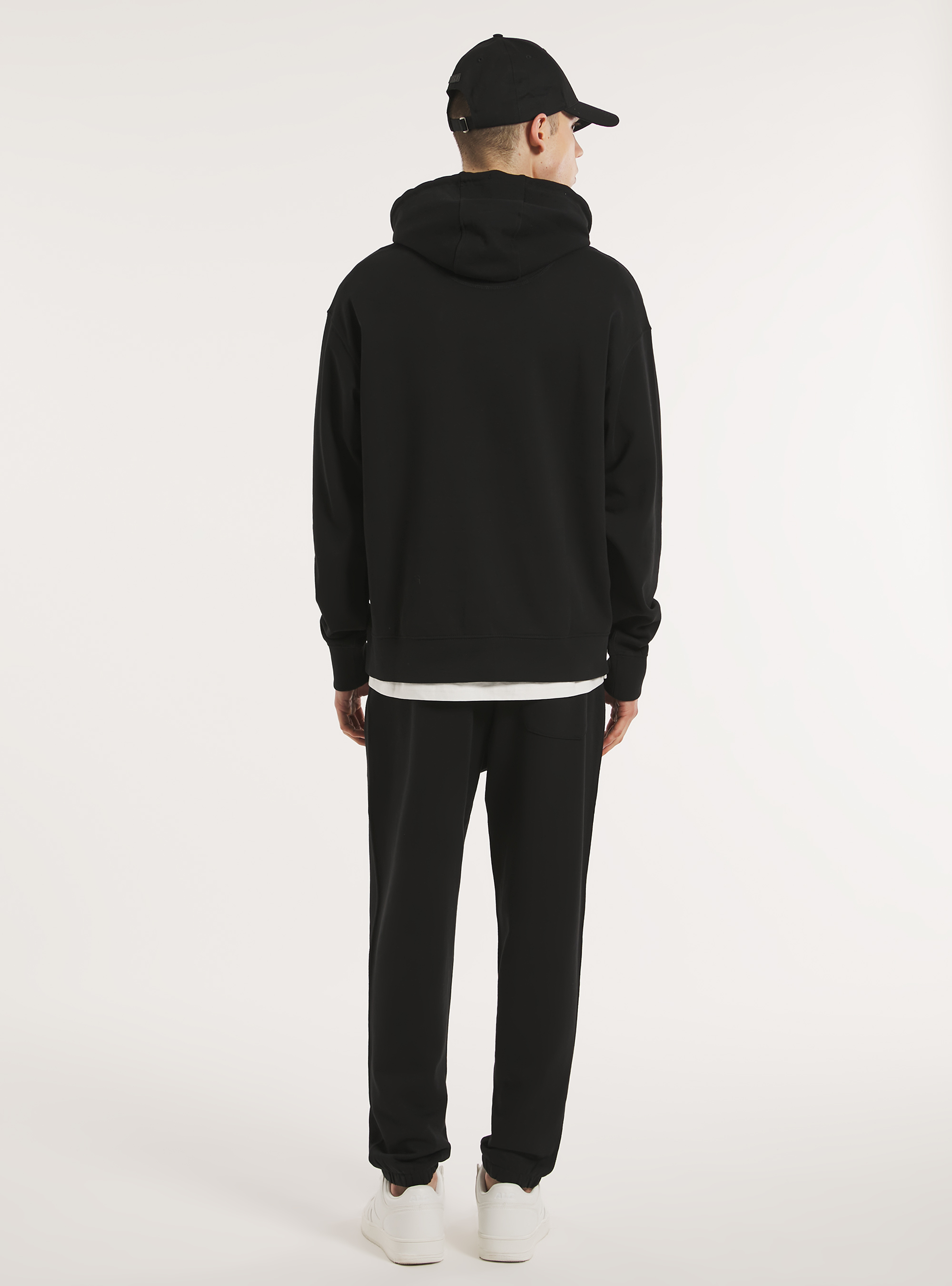 Felpa con cappuccio e tasca a marsupio, BK1 BLACK