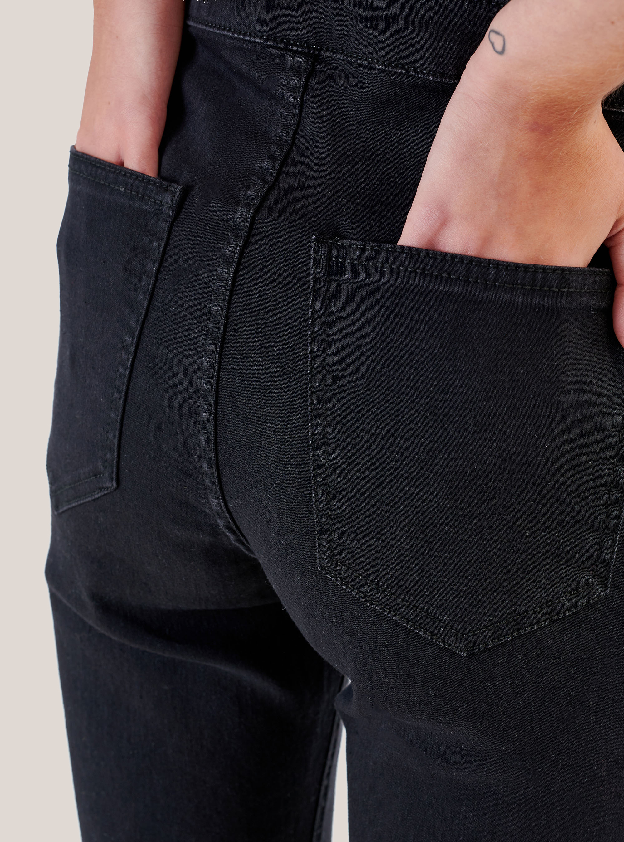 High-waisted flare fit jeans, C101 BLACK