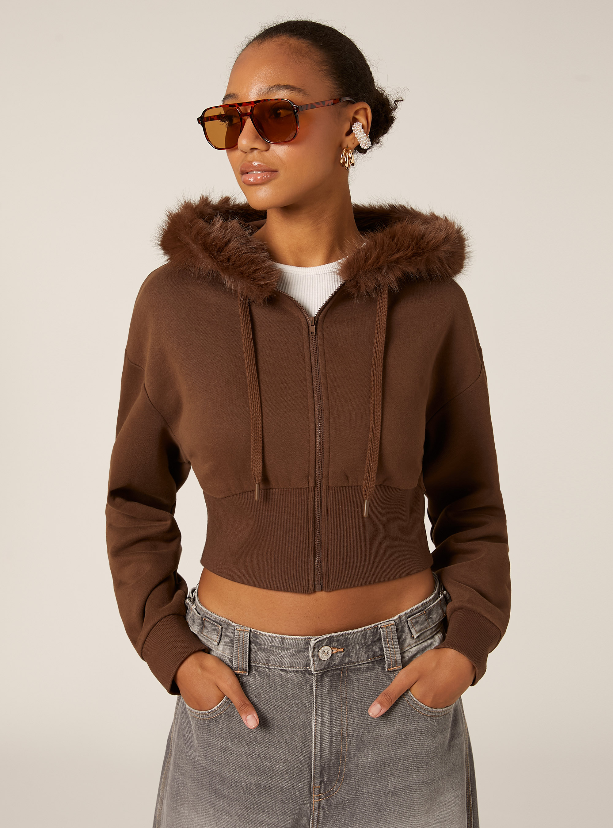 Sudadera corta con capucha de piel, BR2 BROWN MEDIUM