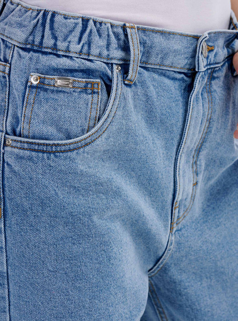 Jeans coupe mom avec élastique coton bio, C272 BLUE