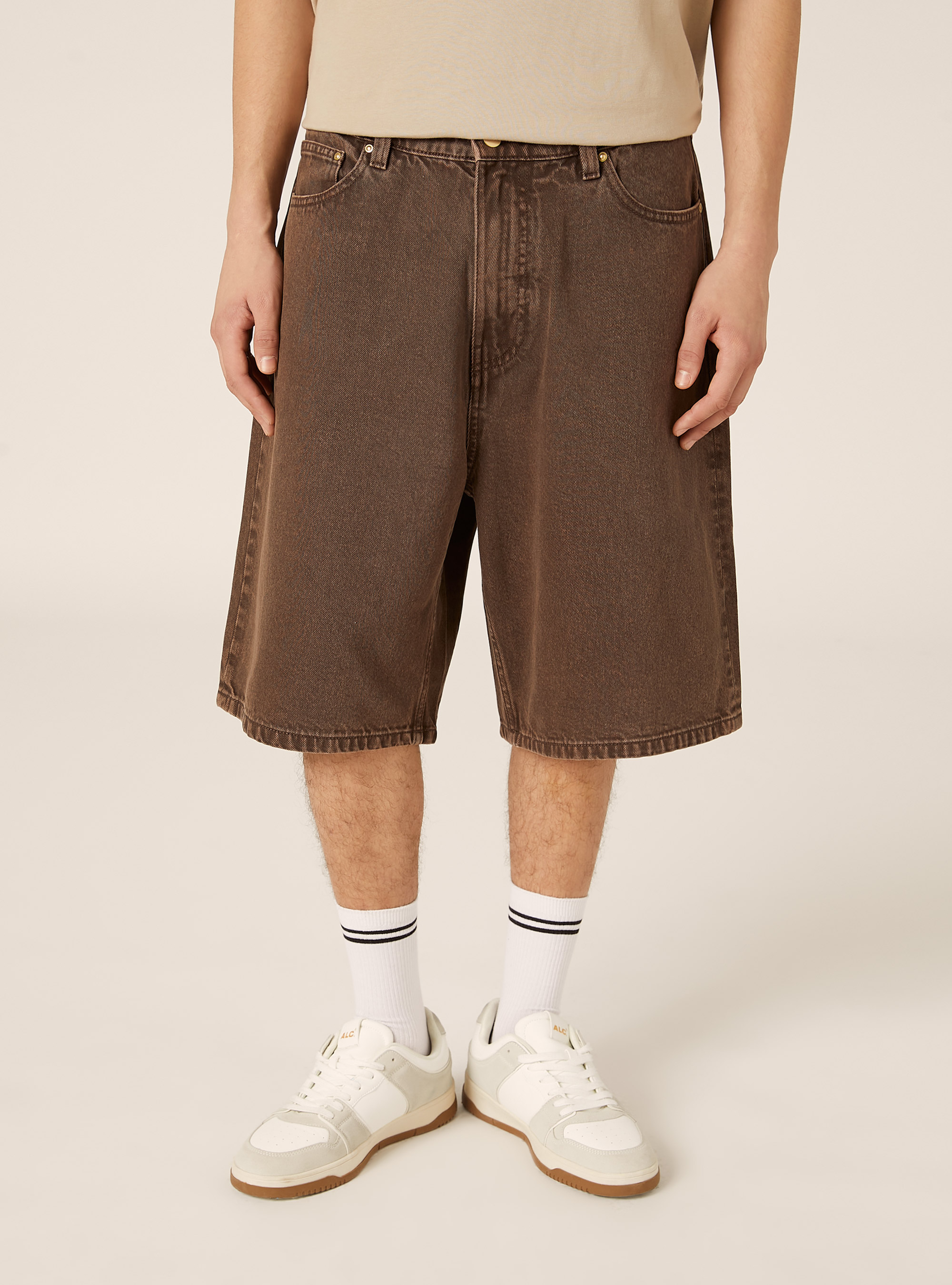 Bermuda jort in denim colorato, MARRONE MEDIO