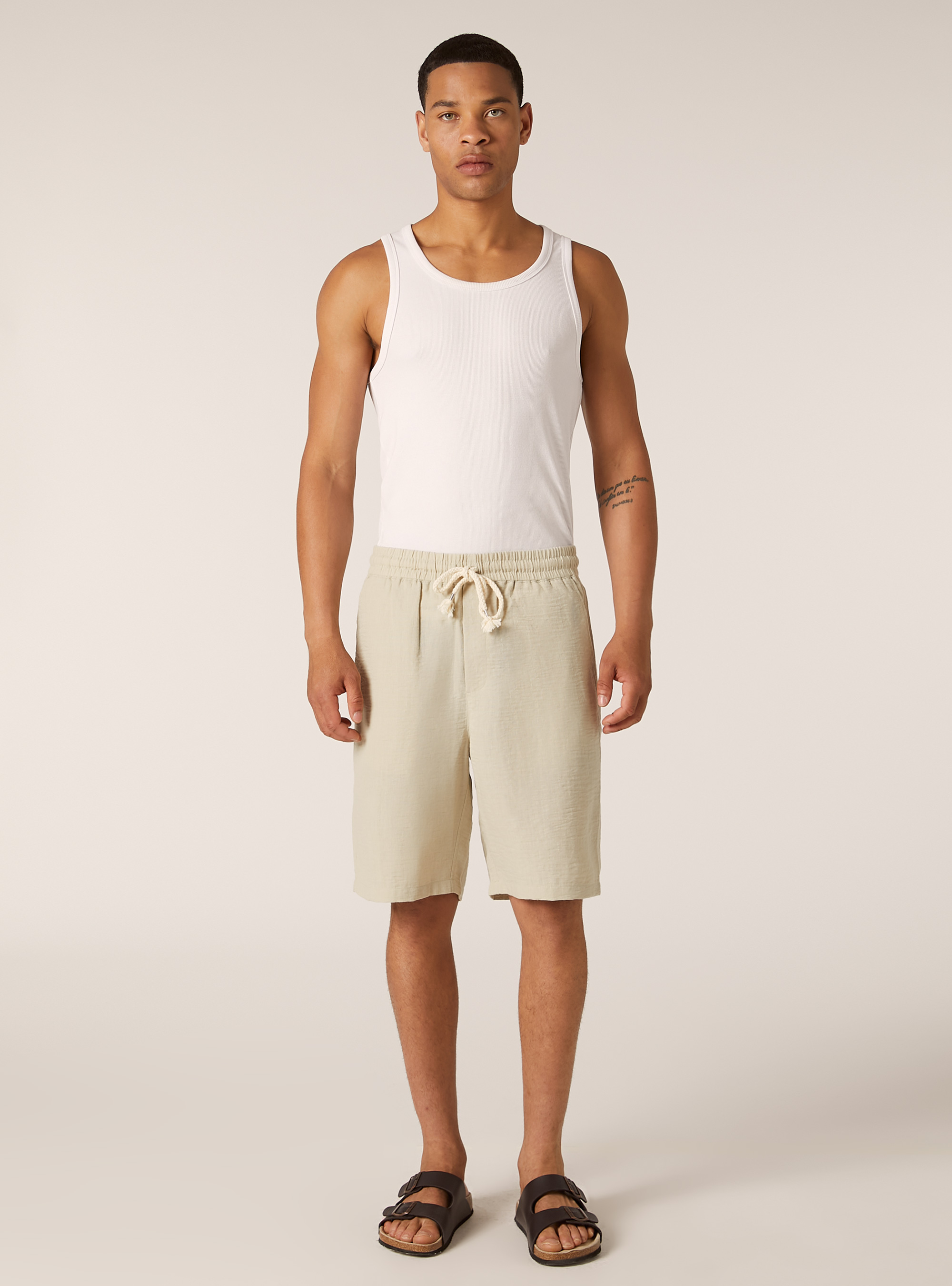 Lightweight bermuda shorts with elasticated waist, BG3 BEIGE LIGHT