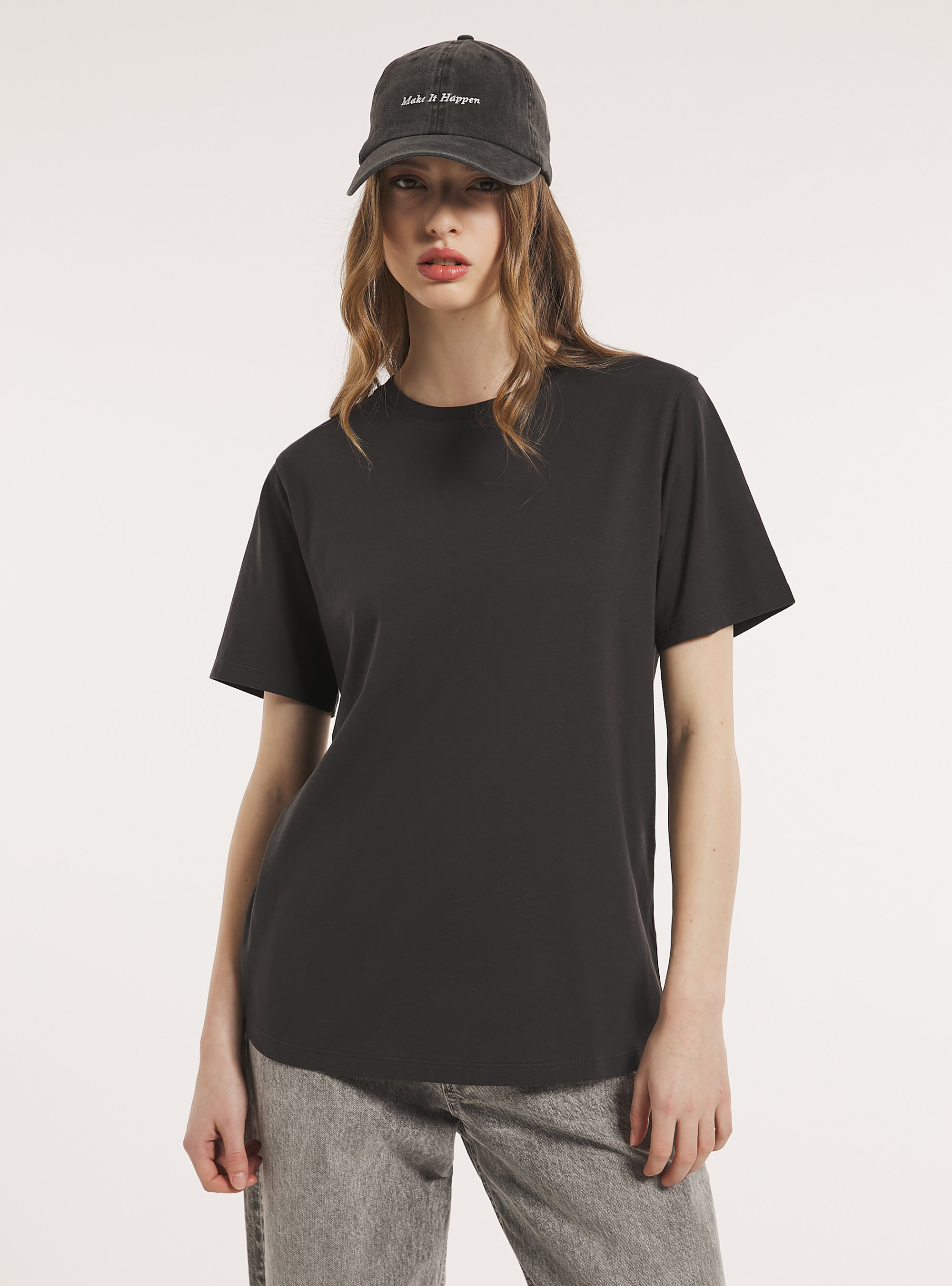 【送料&関税込】Stone  Cotton Crew-neck T-shirt Regular Fit Cotton Stone Crew Neck T-Shirt – SAYKI