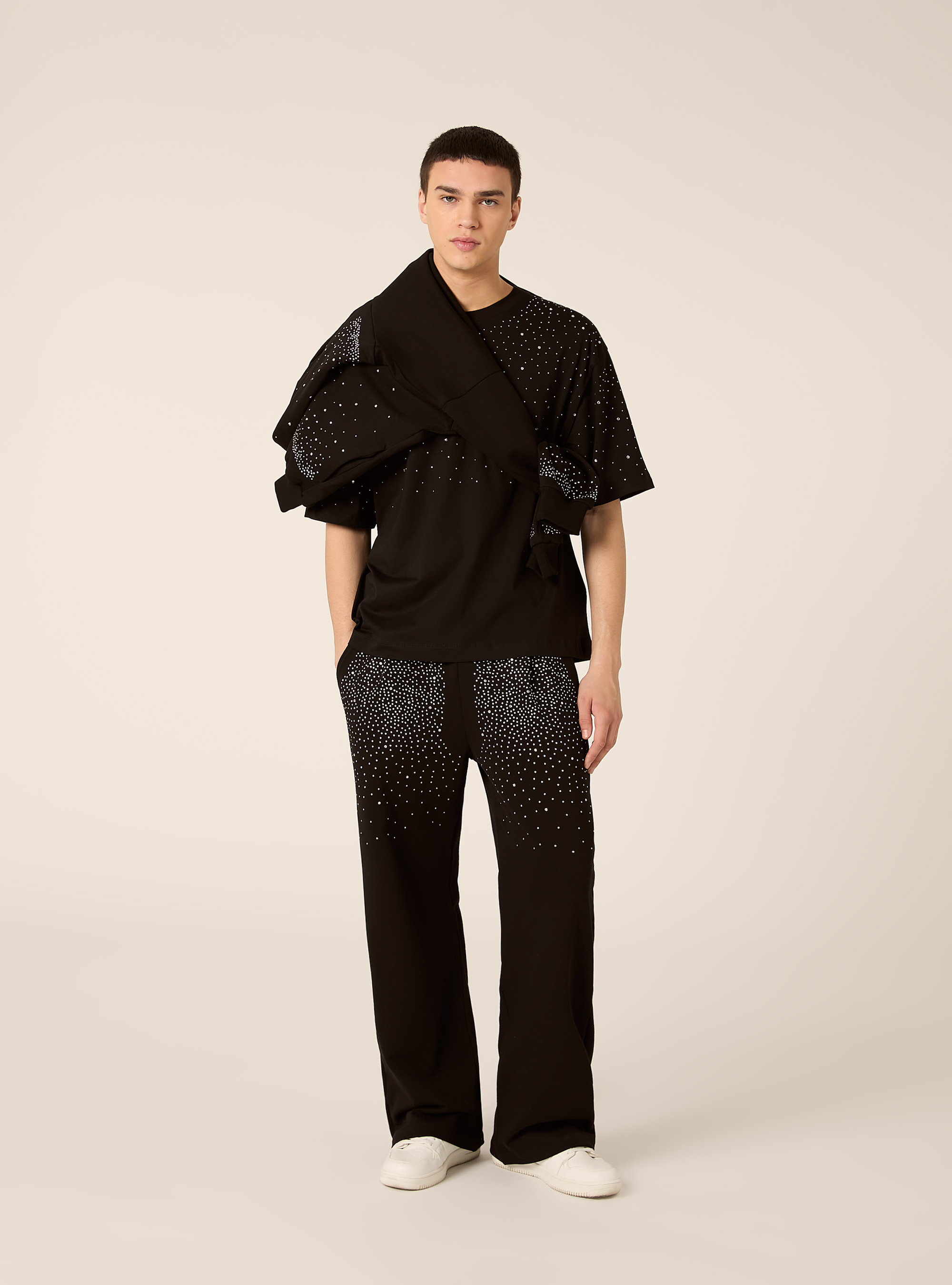 T-shirt boxy  con strass, BK1 BLACK