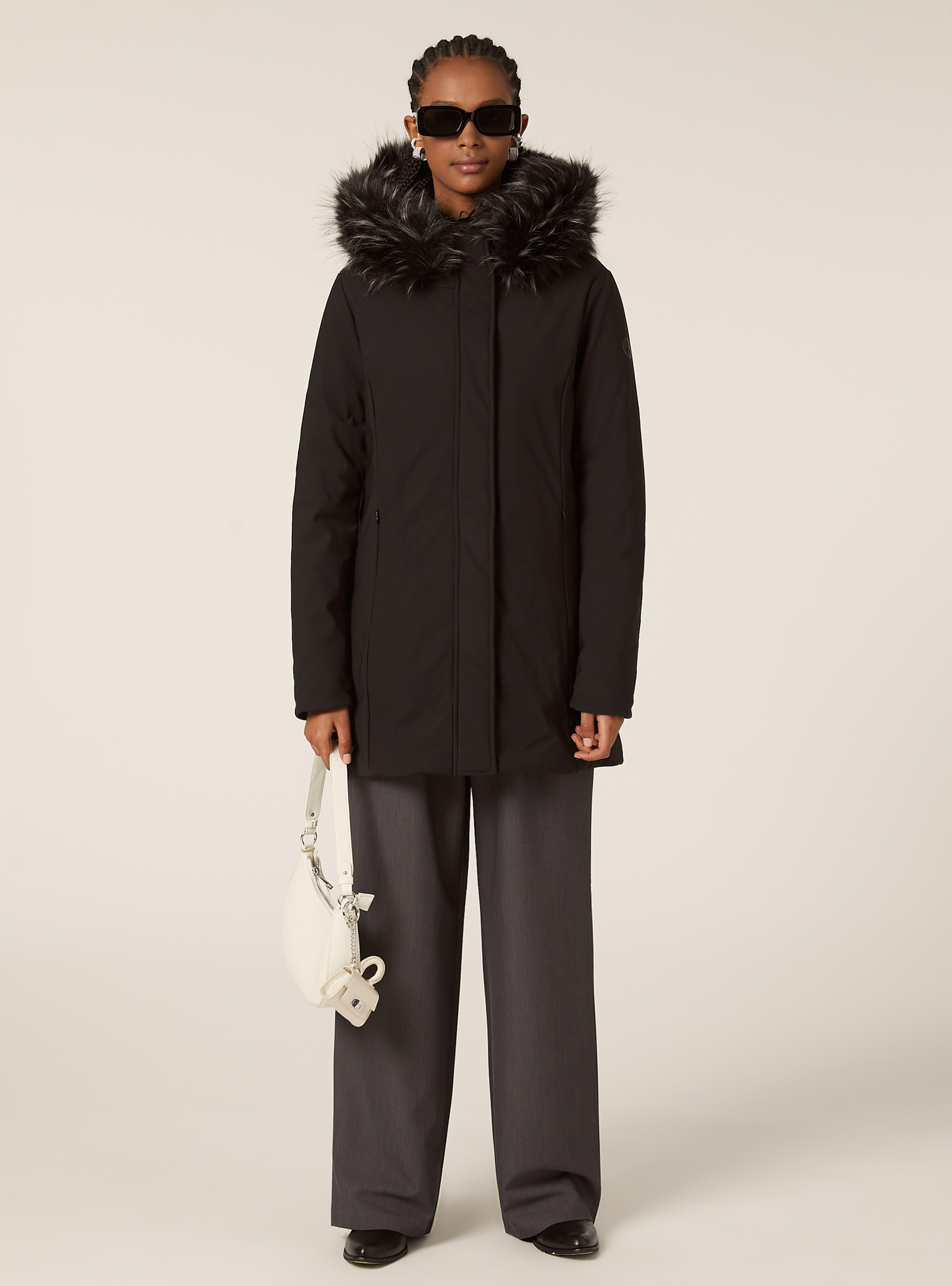 Giubbotto tecnico con cappuccio con pelliccia, BK1 BLACK