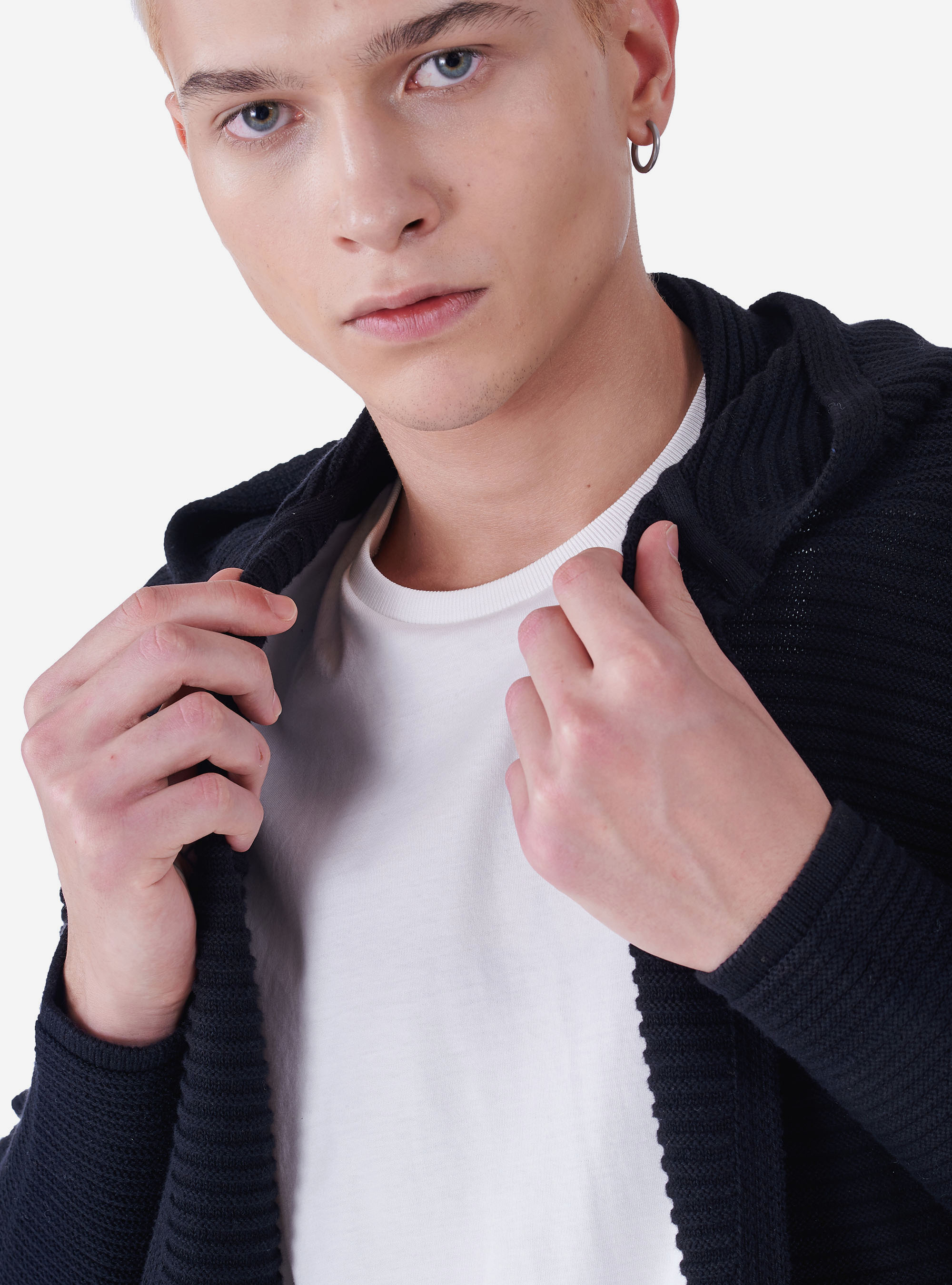 OPEN PULLOVER, BLACK