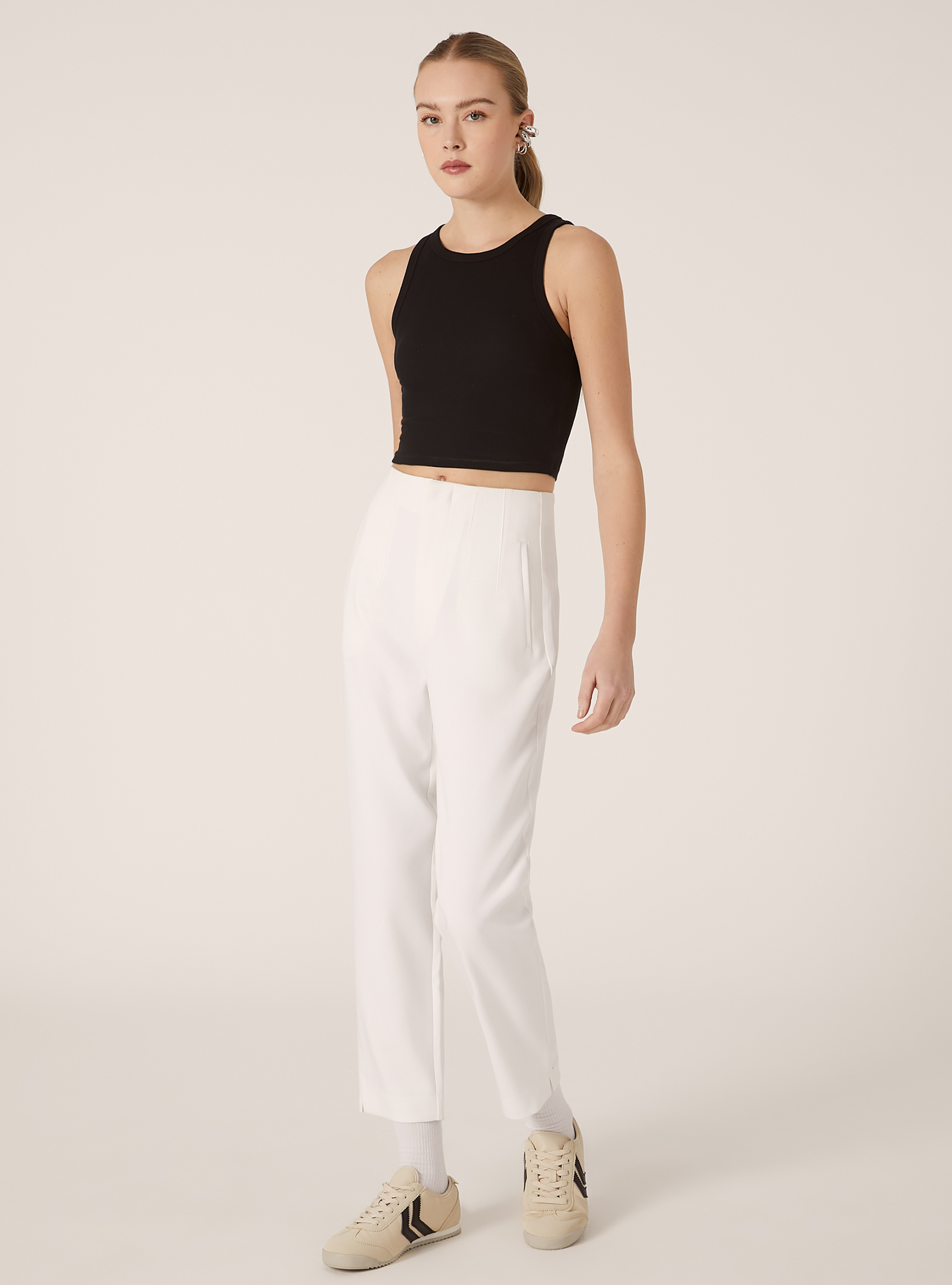 Plain-coloured trousers with pleats, WH1 OFF WHITE
