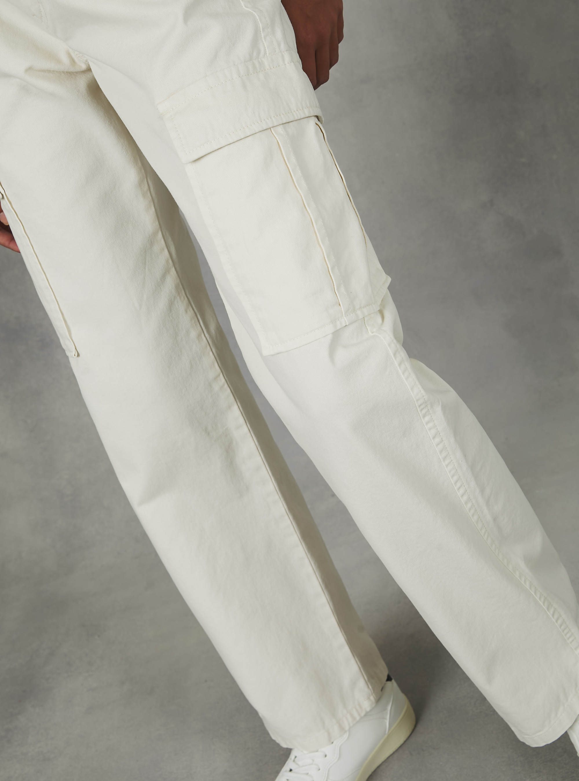 Pantal&oacute;n cargo de sarga, WH1 OFF WHITE