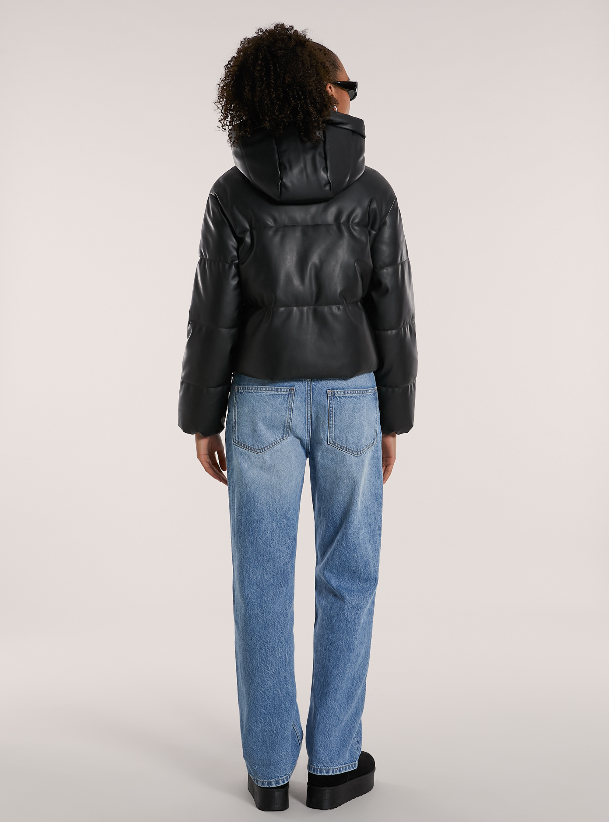 Giubbotto imbottito effetto pelle, BK1 BLACK