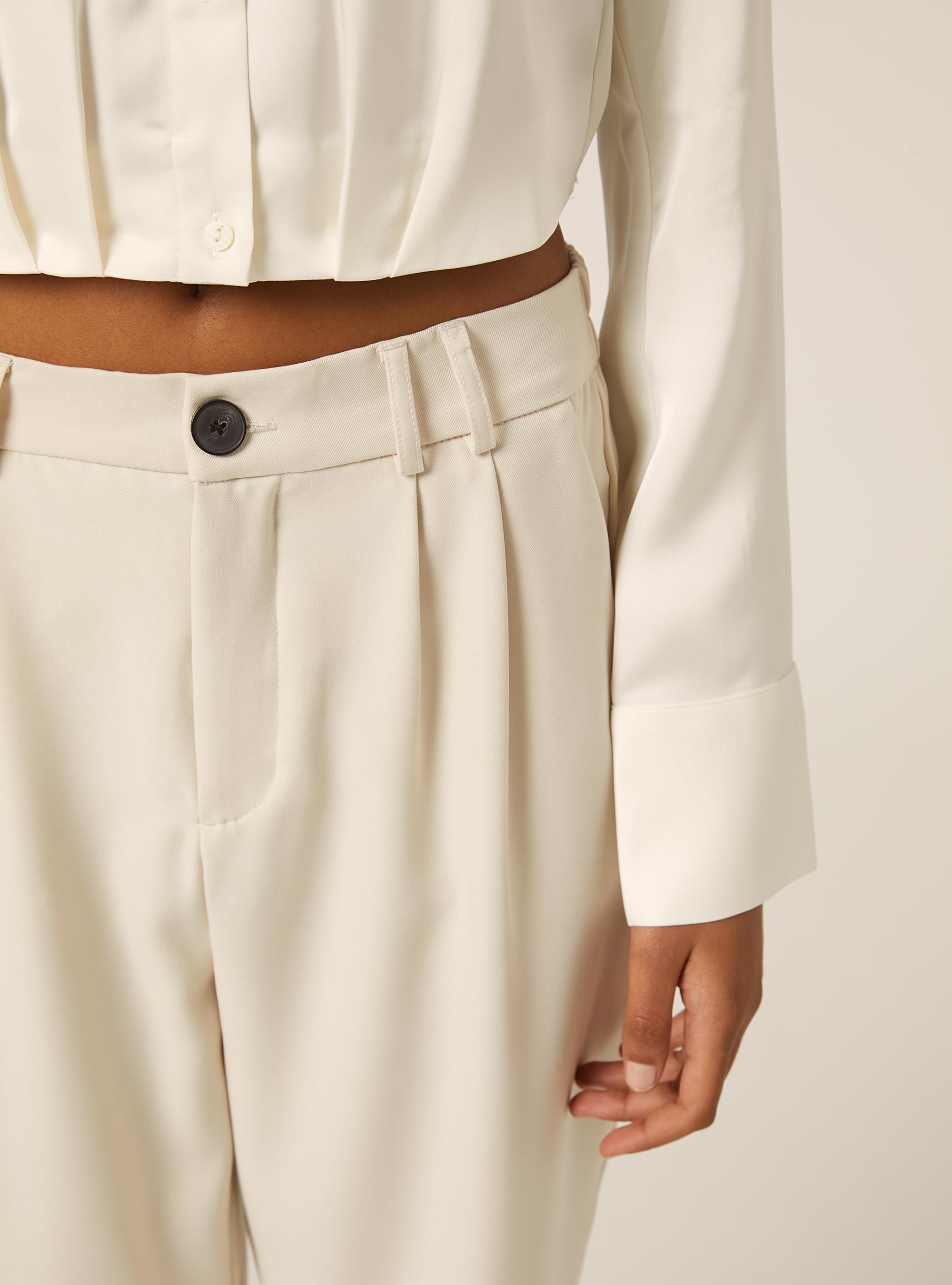 Regular fit trousers with pleats, BG2 BEIGE MEDIUM