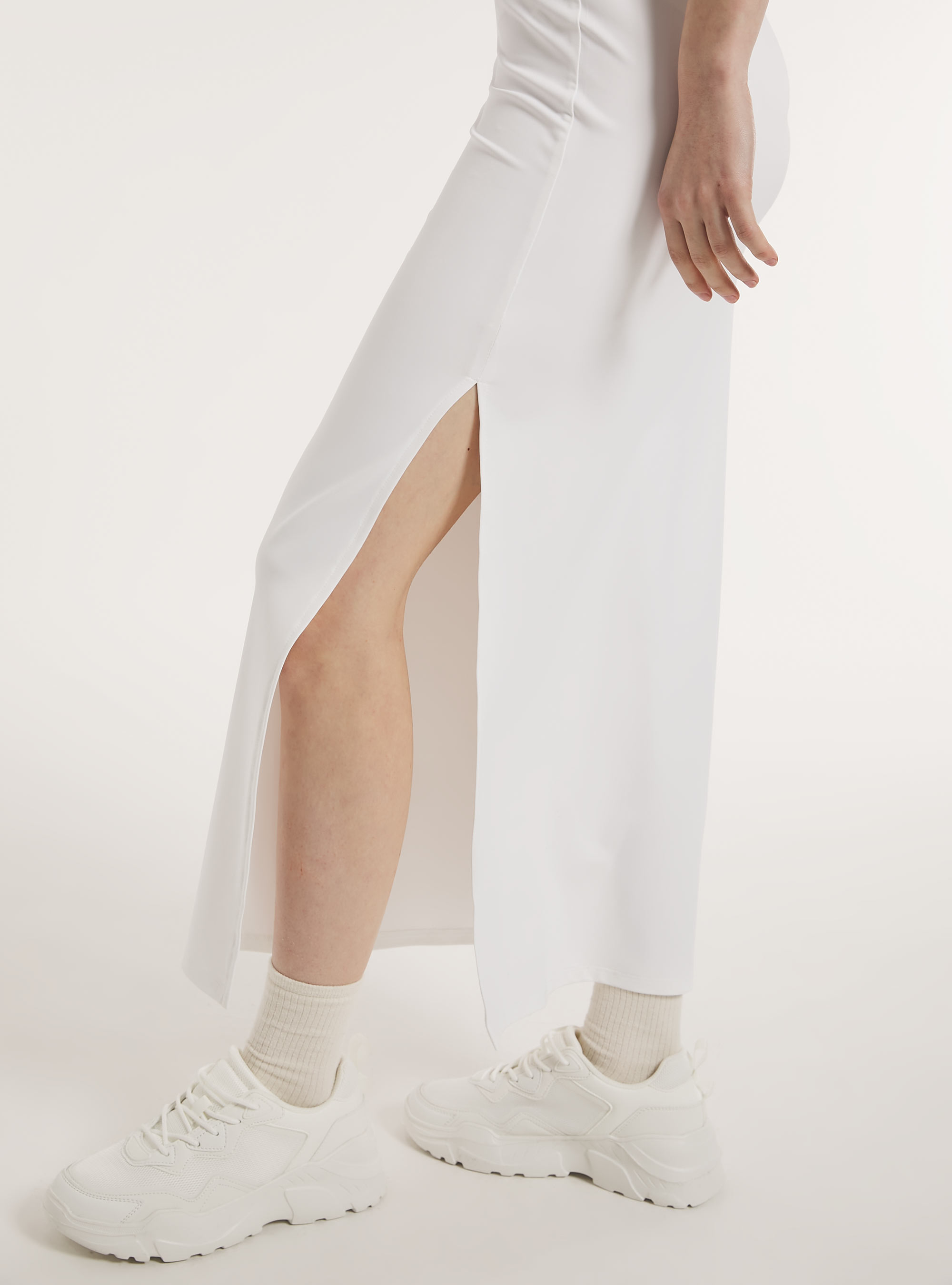 Long skirt with side slit, WH2 WHITE