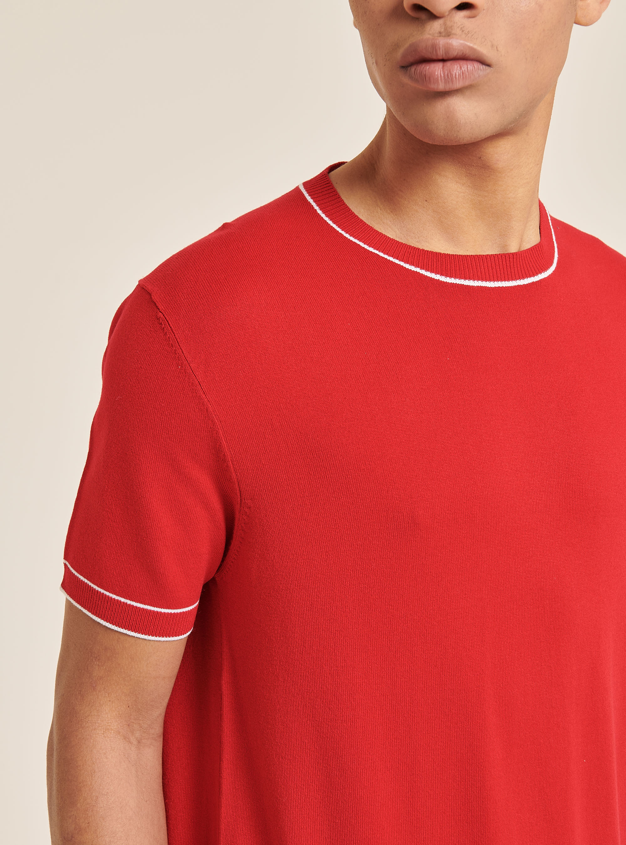Pullover a maniche corte con dettaglio a contrasto, RED
