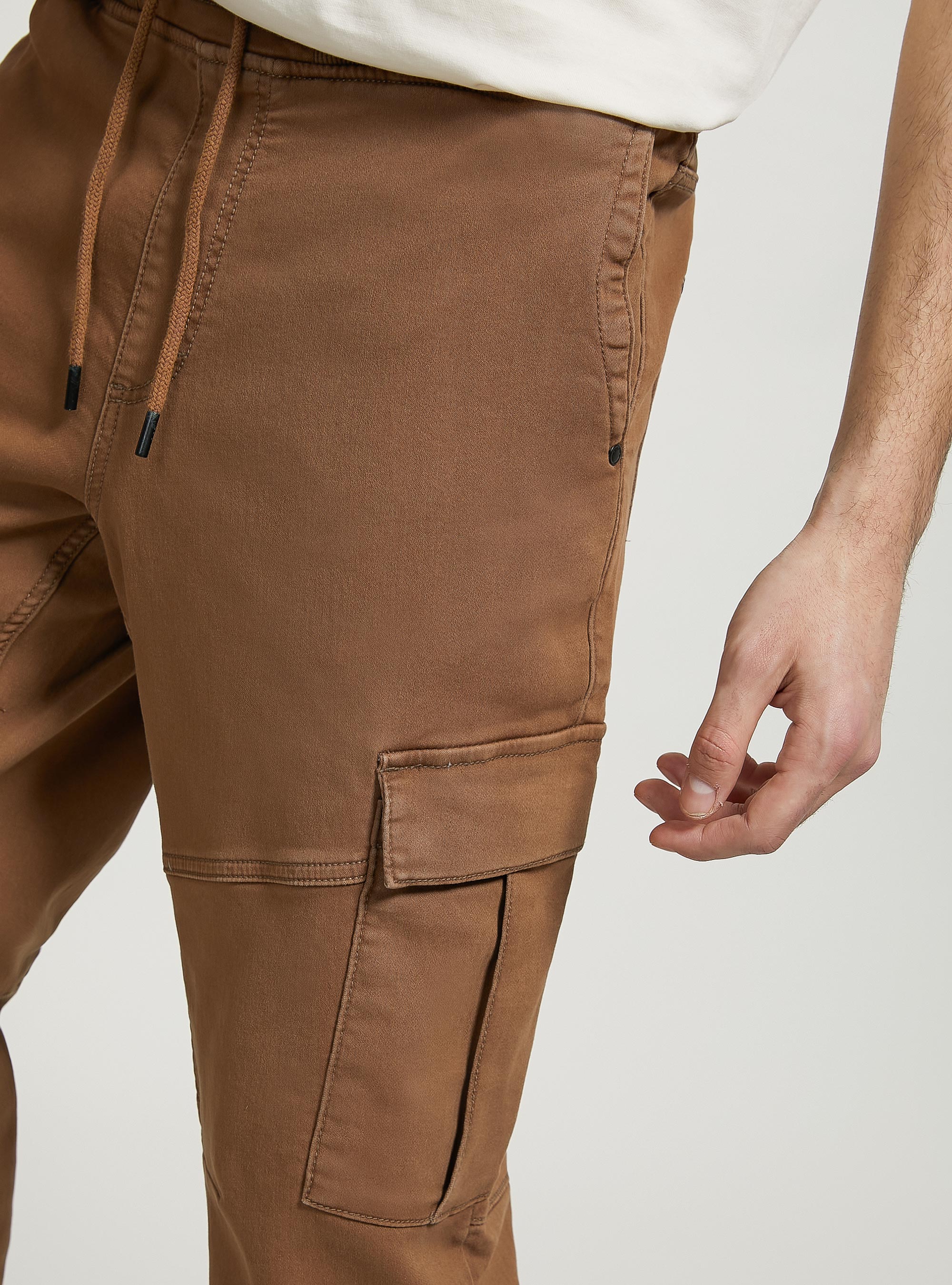 Jogger trousers with large pockets, BR2 BROWN MEDIUM