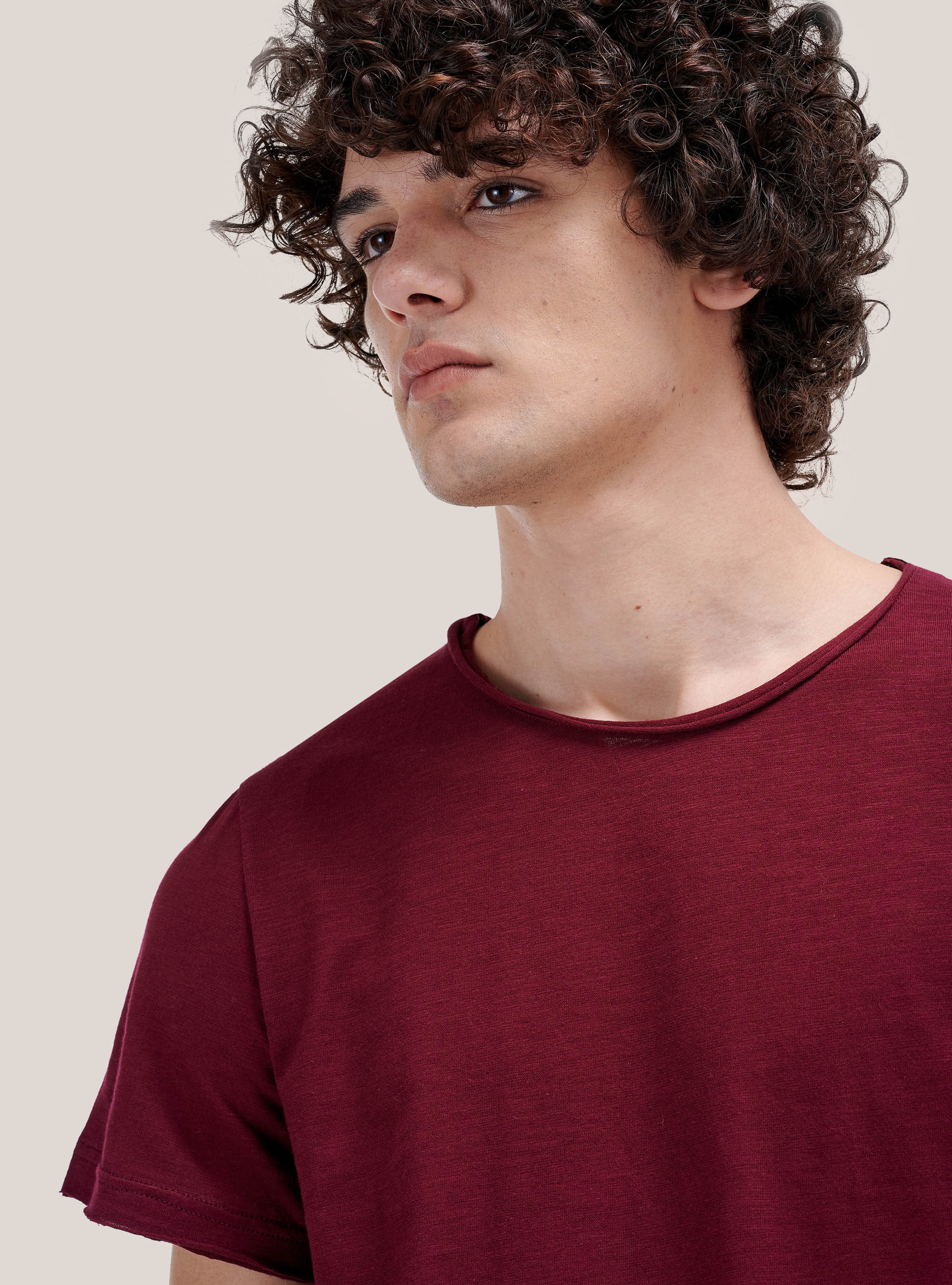 T-shirt in combed cotton, C322 BORDEAUX