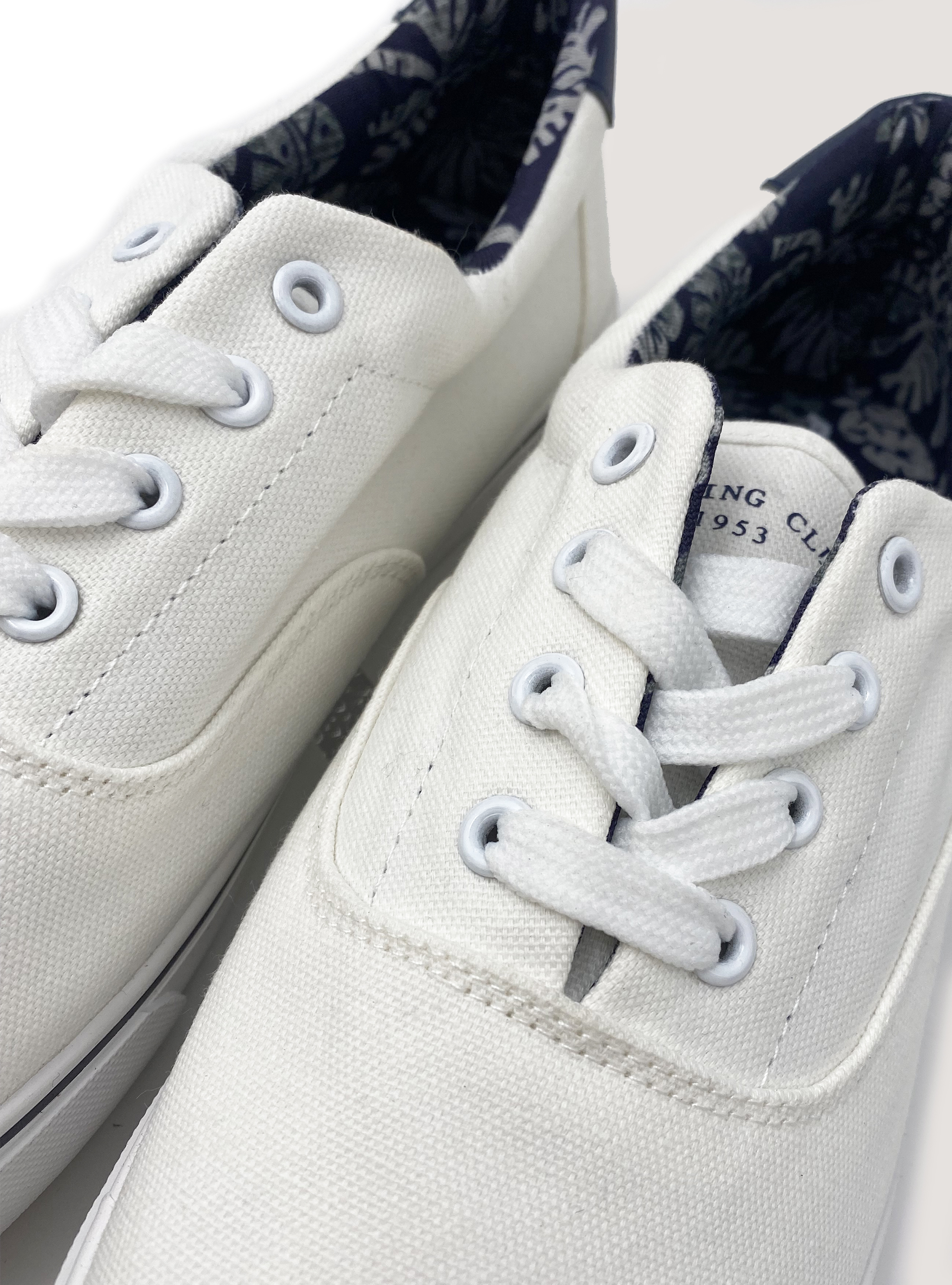 Sneakers in canvas con interno florelae, BIANCO
