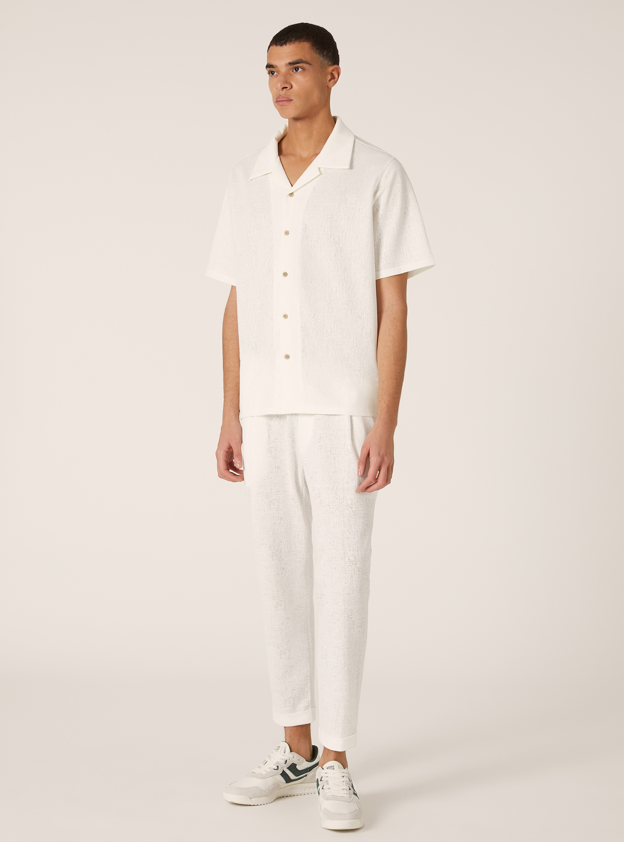 Chemise &agrave; manches courtes avec texture, WH1 OFF WHITE