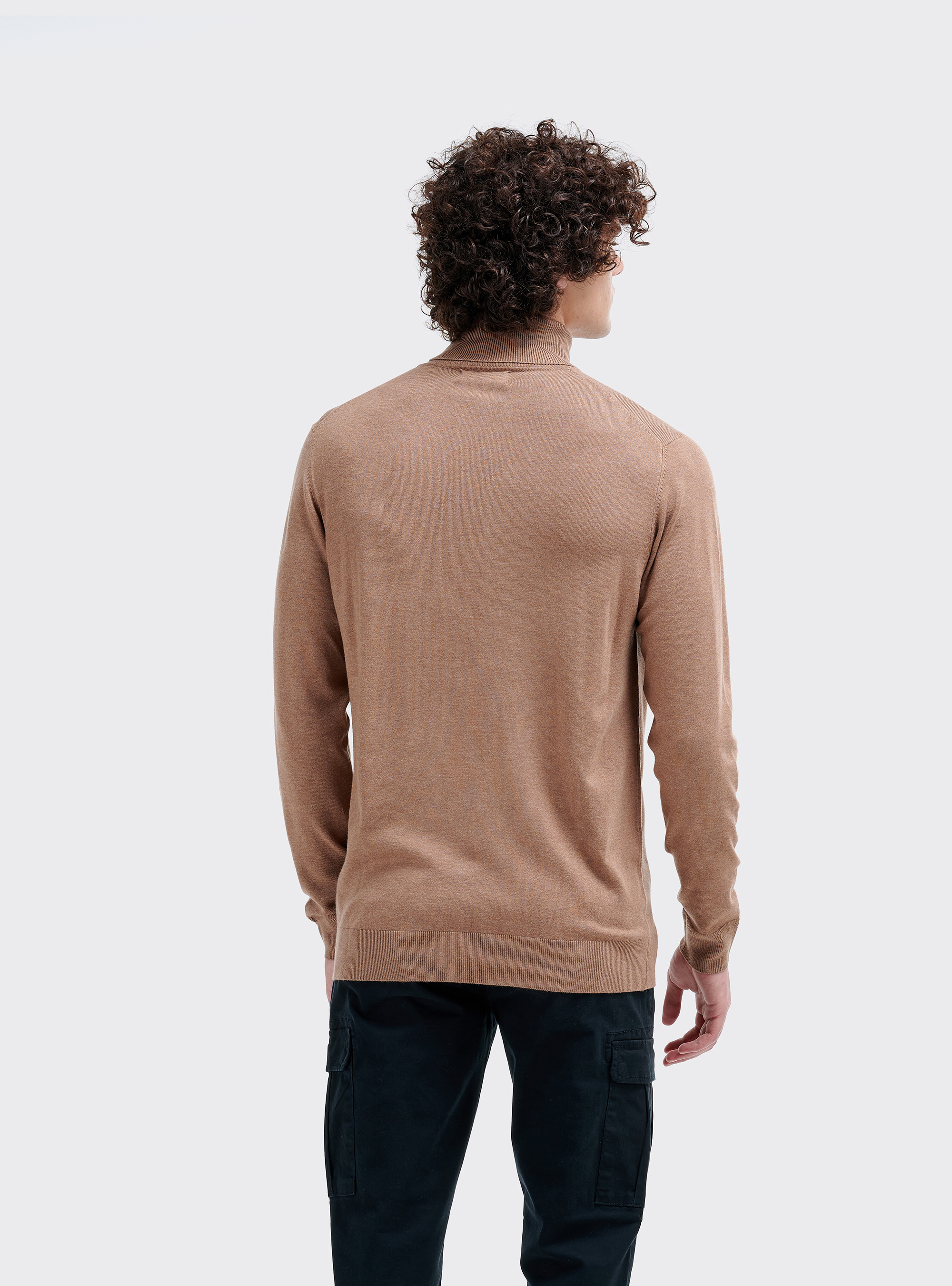 Pullover basic collo alto, BEIGE