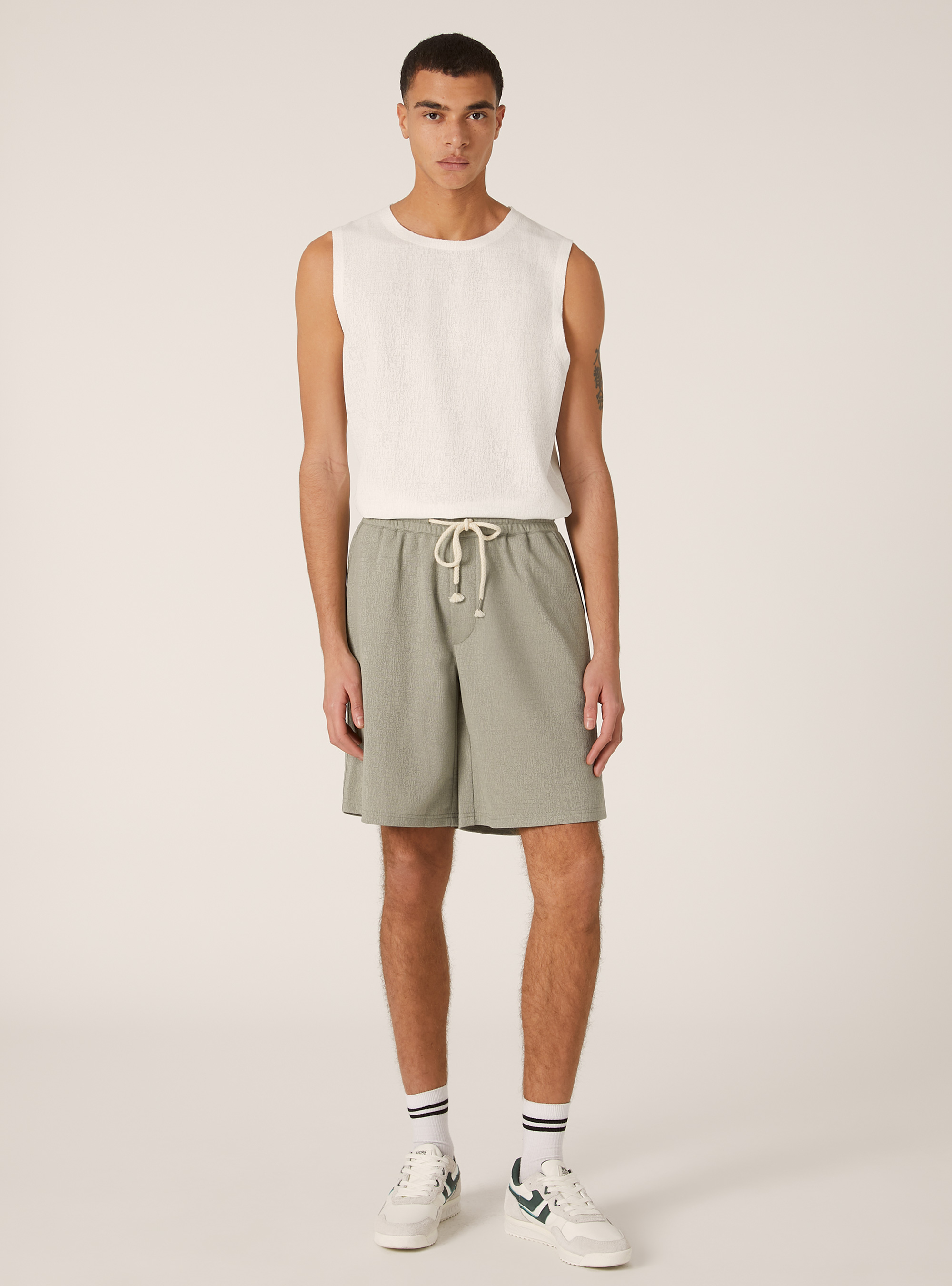 Bermudas con textura y cord&oacute;n ajustable, SG3 SAGE LIGHT