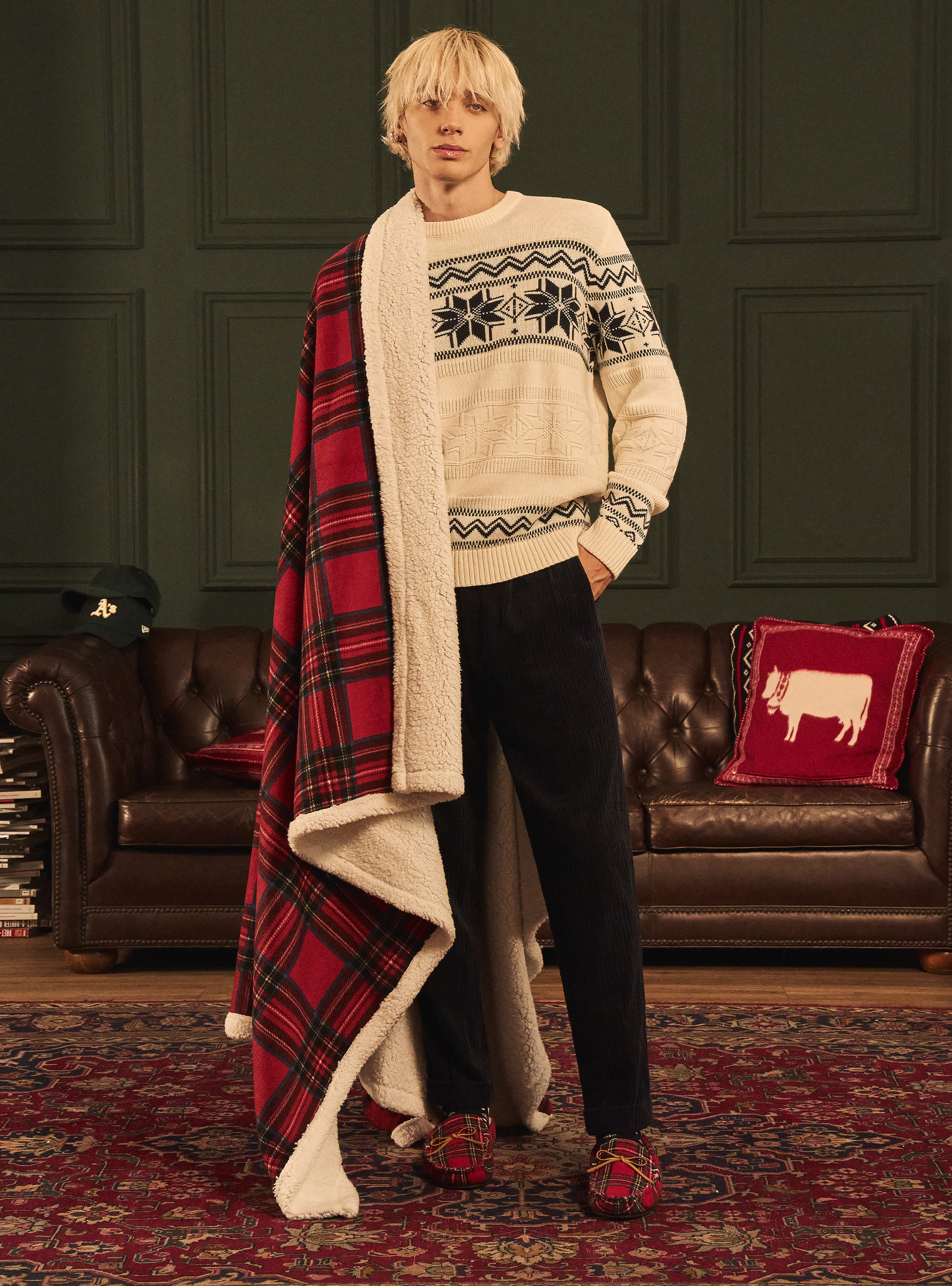 Crew-neck pullover with snowflakes, WHITE