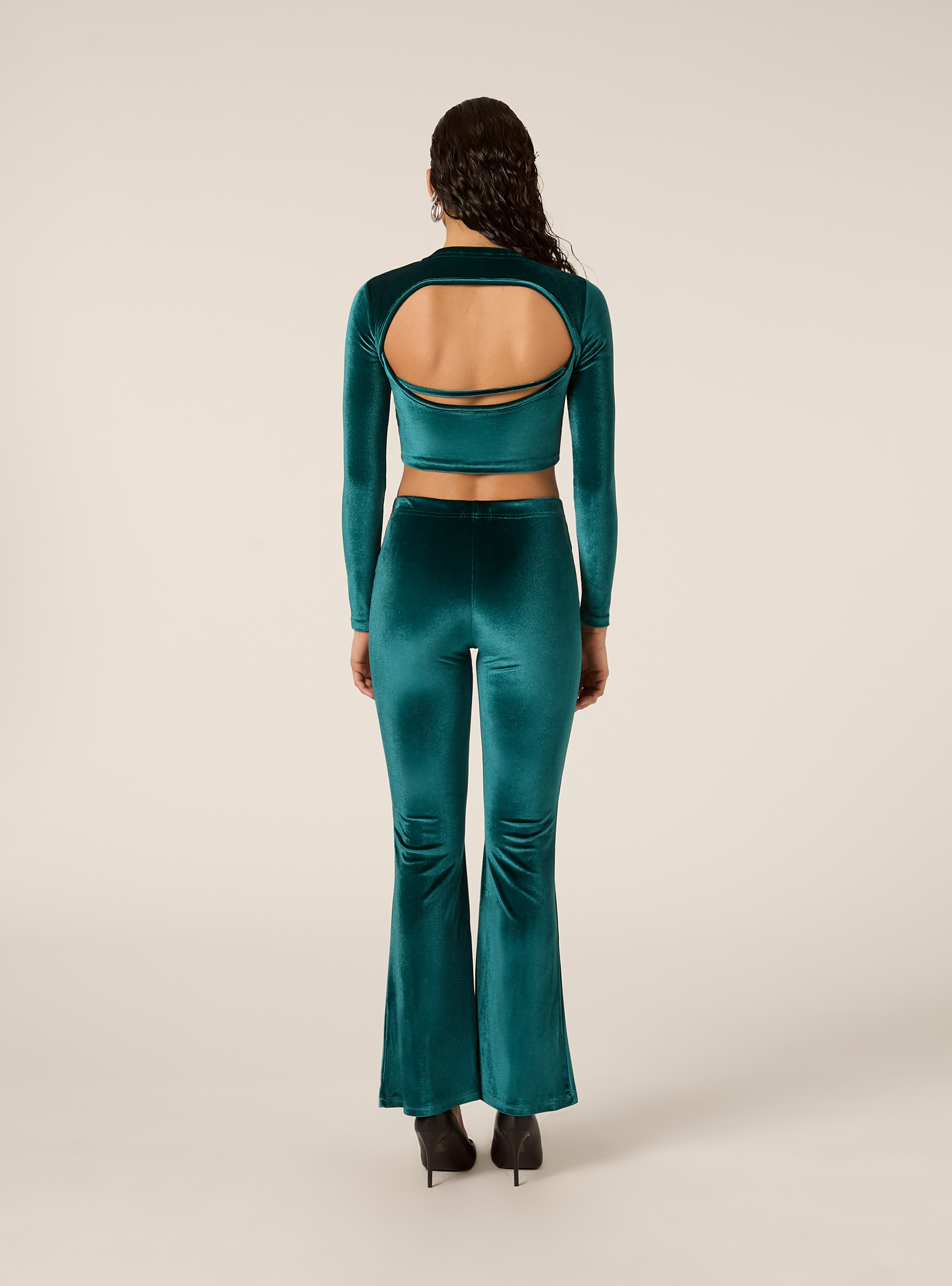 Maglia cropped in velluto con schiena scoperta, GN1 GREEN DARK