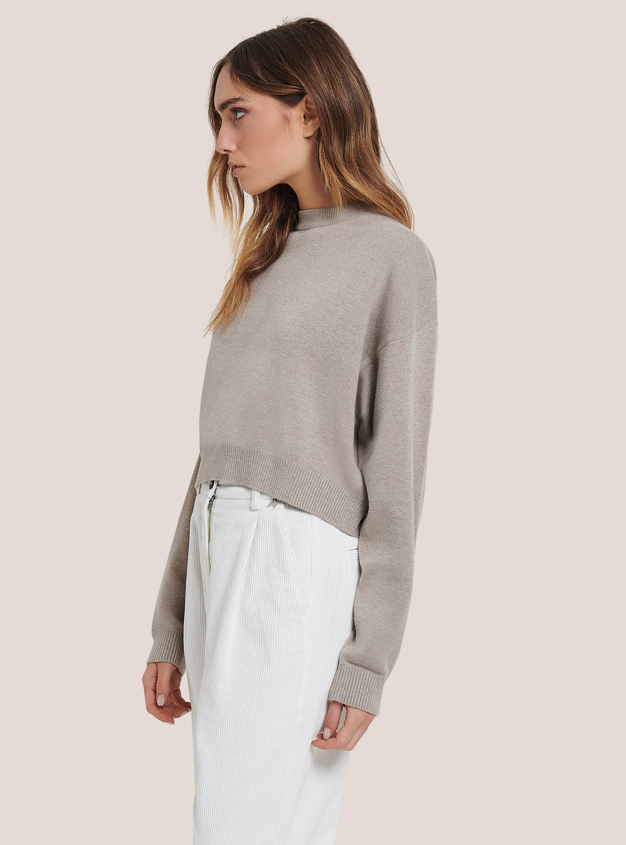 Plain colour cropped pullover, C4513 BEIGE