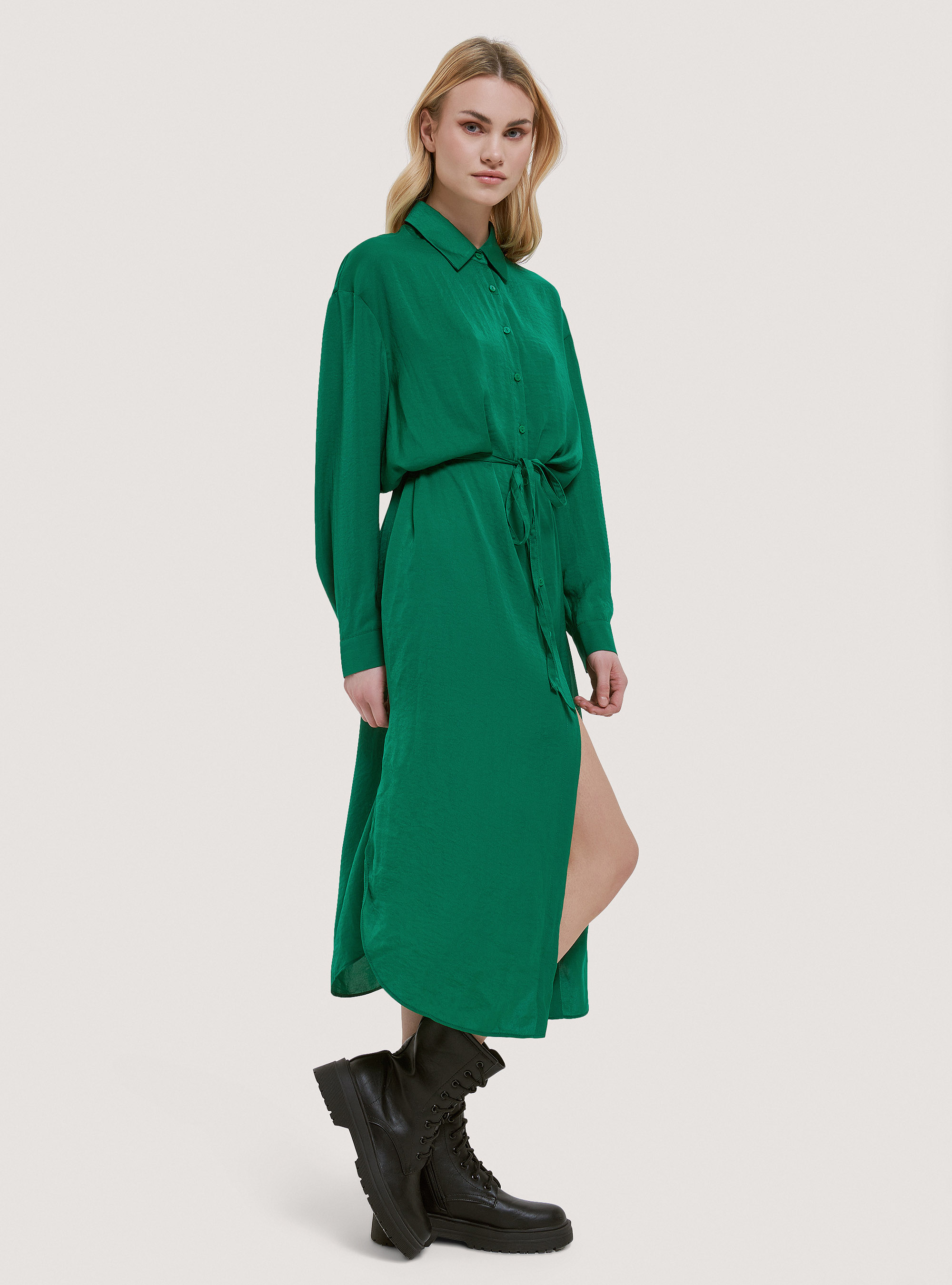 Satin chemisier with belt, C6658 GREEN