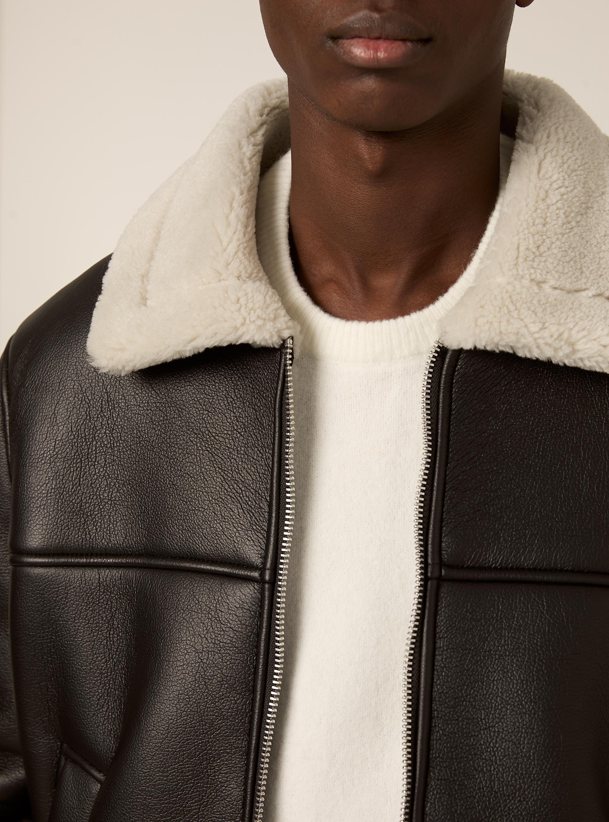 Montone effetto pelle, BK1 BLACK