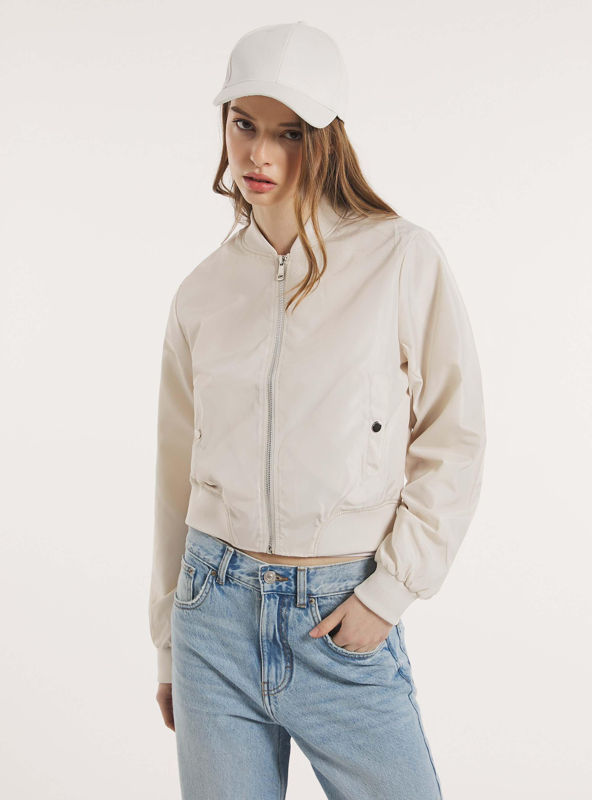 Shiny cropped bomber jacket, WH1 OFF WHITE
