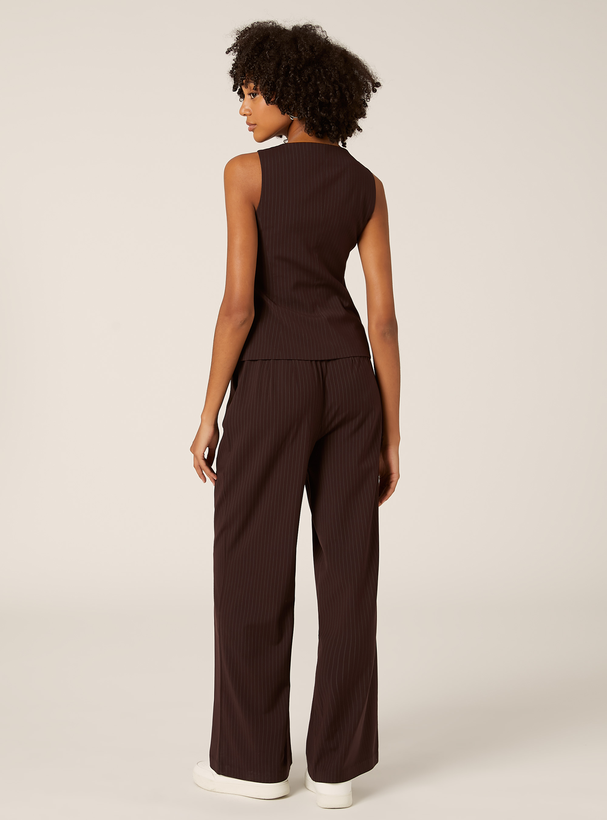 Chaleco regular con botones, BO1 BORDEAUX DARK