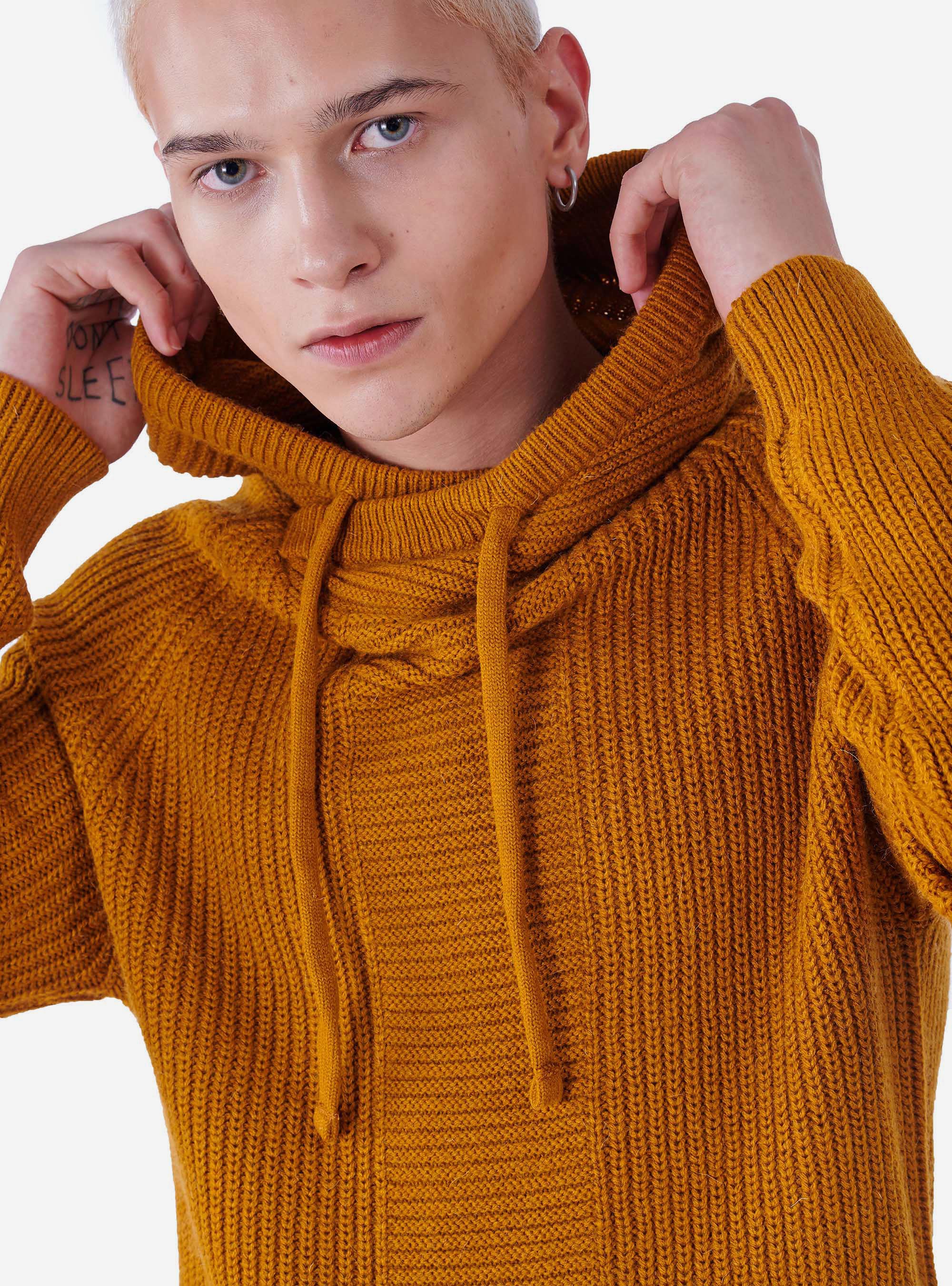 PULLOVER WITH HOOD, MUSTARD